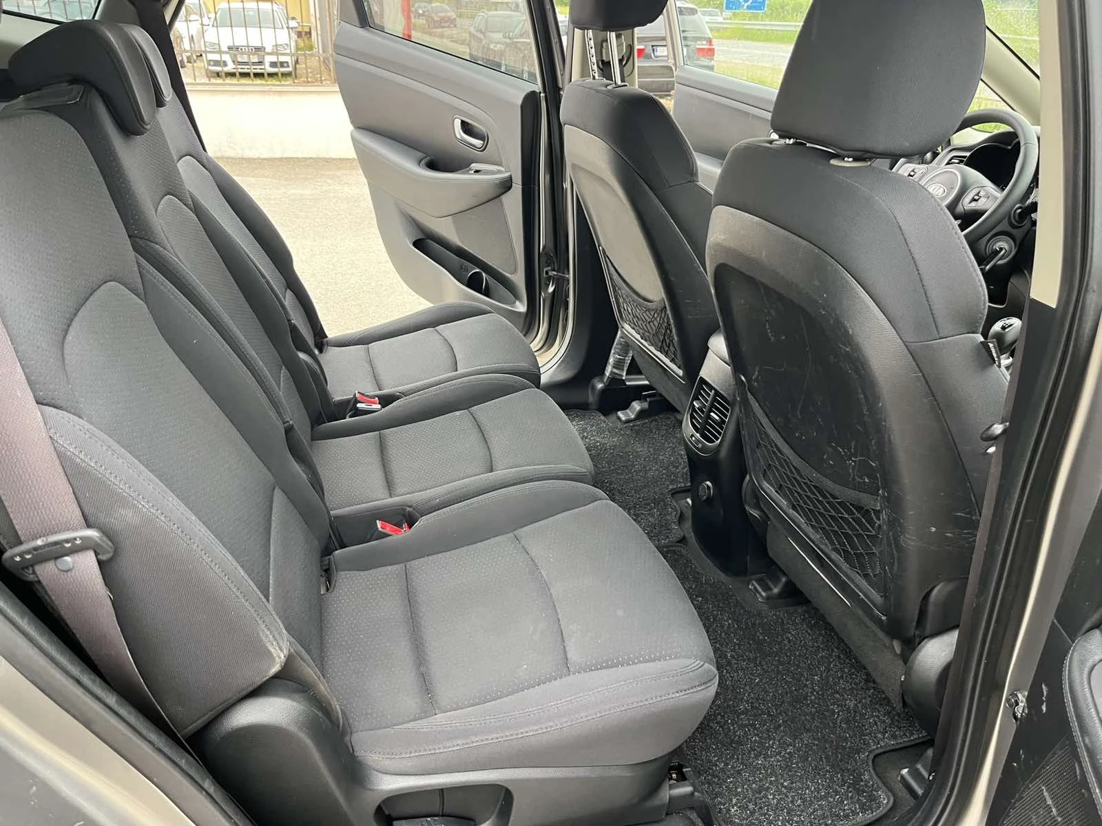 Kia Carens 1.7CRDI 116�� EURO 5B 6�� ��������� ���� ������ | Mobile.bg � ����������� 10