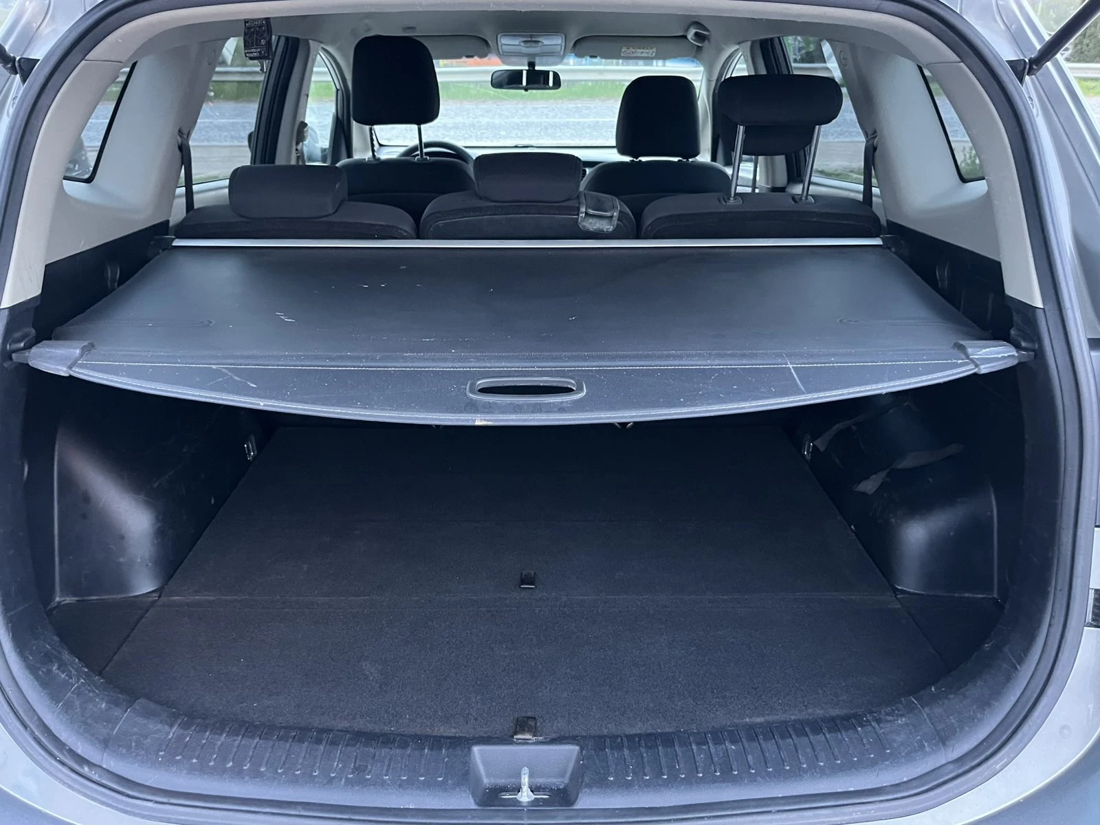 Kia Carens 1.7CRDI 116�� EURO 5B 6�� ��������� ���� ������ | Mobile.bg � ����������� 15