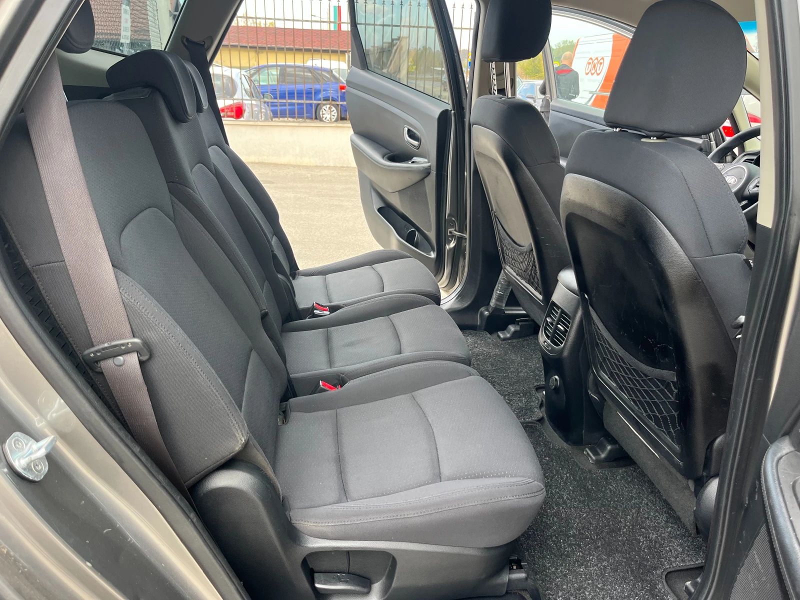 Kia Carens 1.7CRDI 116�� EURO 5B 6�� ��������� ���� ������ | Mobile.bg � ����������� 10