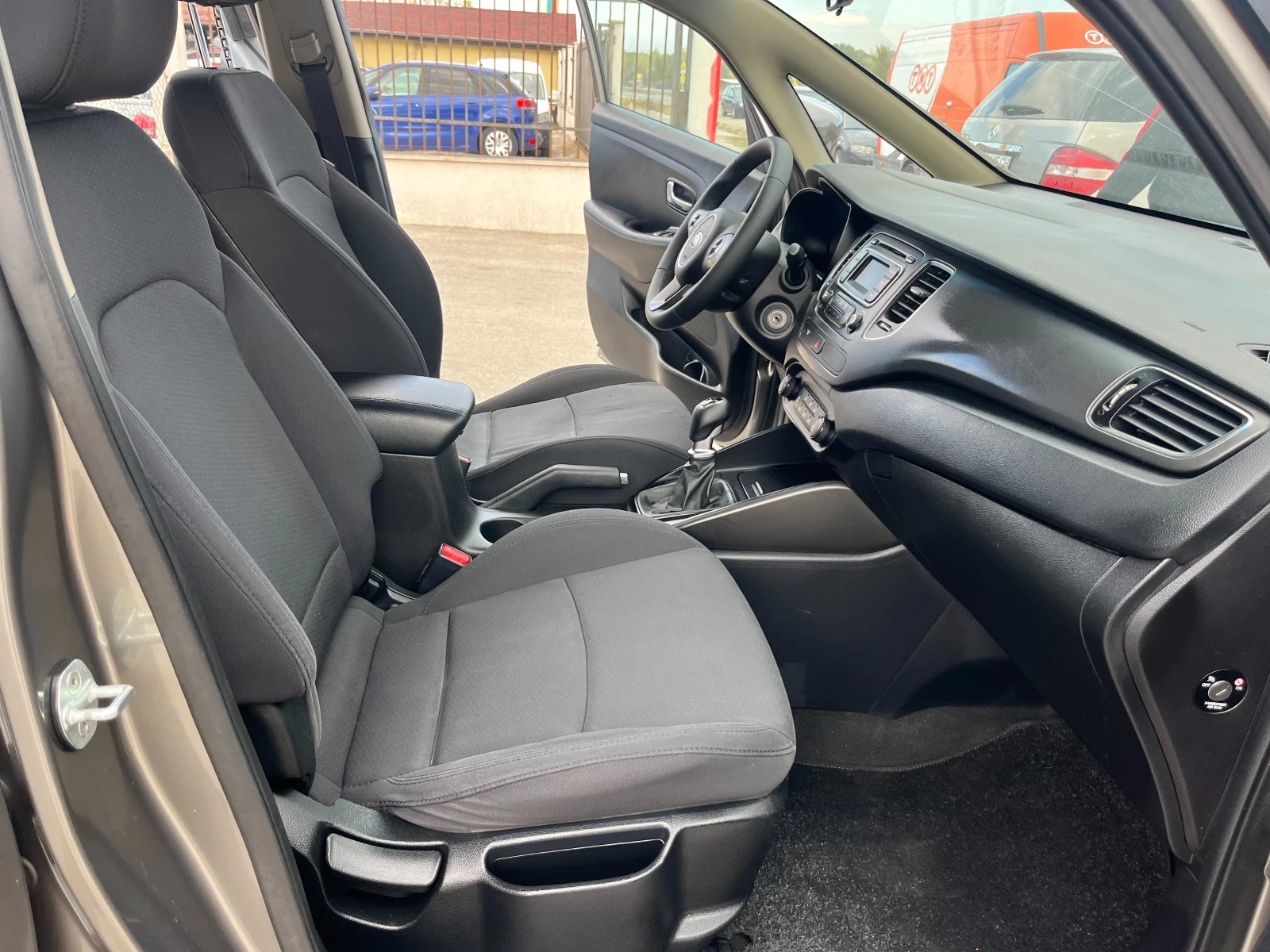 Kia Carens 1.7CRDI 116�� EURO 5B 6�� ��������� ���� ������ | Mobile.bg � ����������� 11