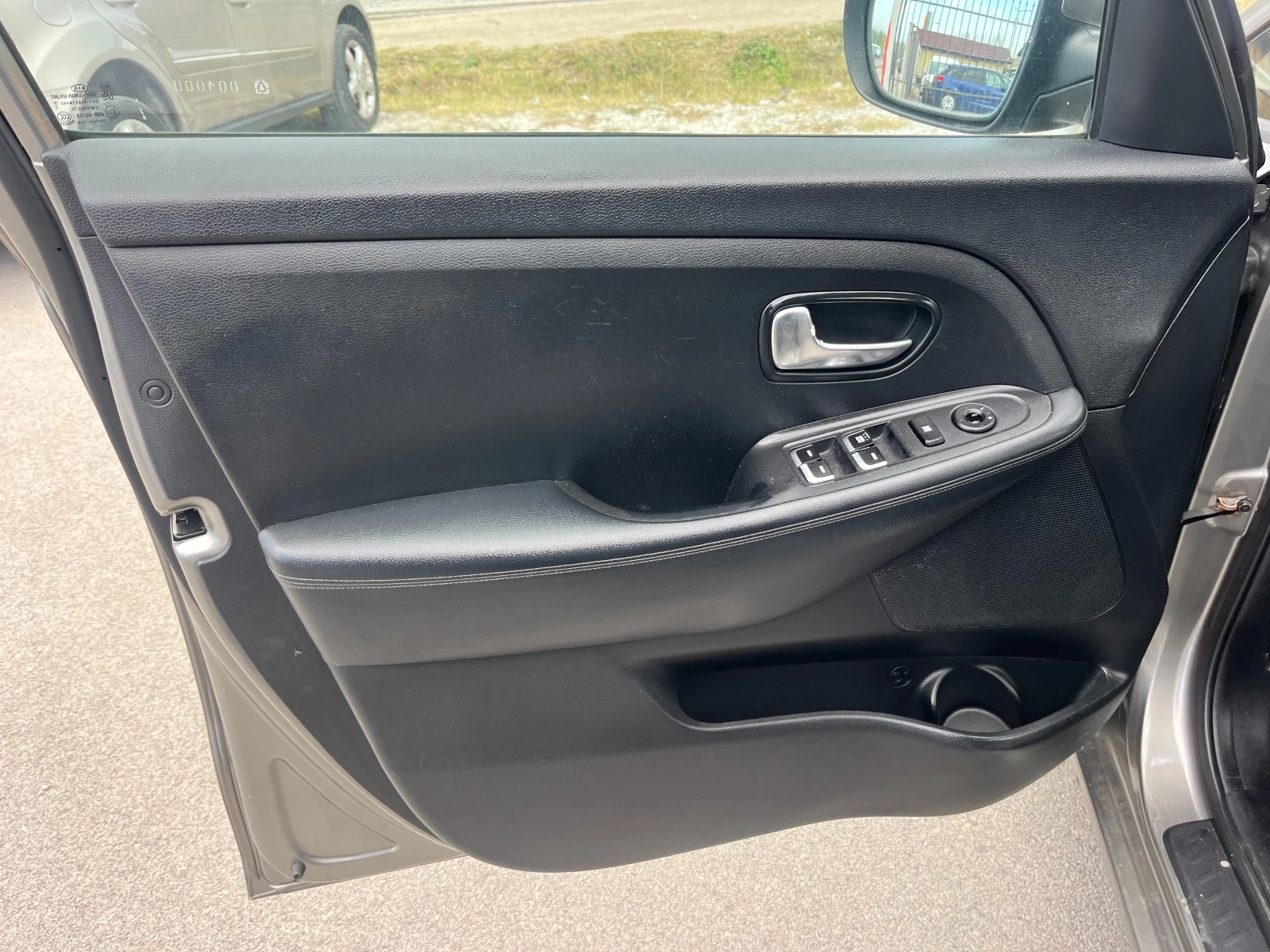 Kia Carens 1.7CRDI 116�� EURO 5B 6�� ��������� ���� ������ | Mobile.bg � ����������� 7