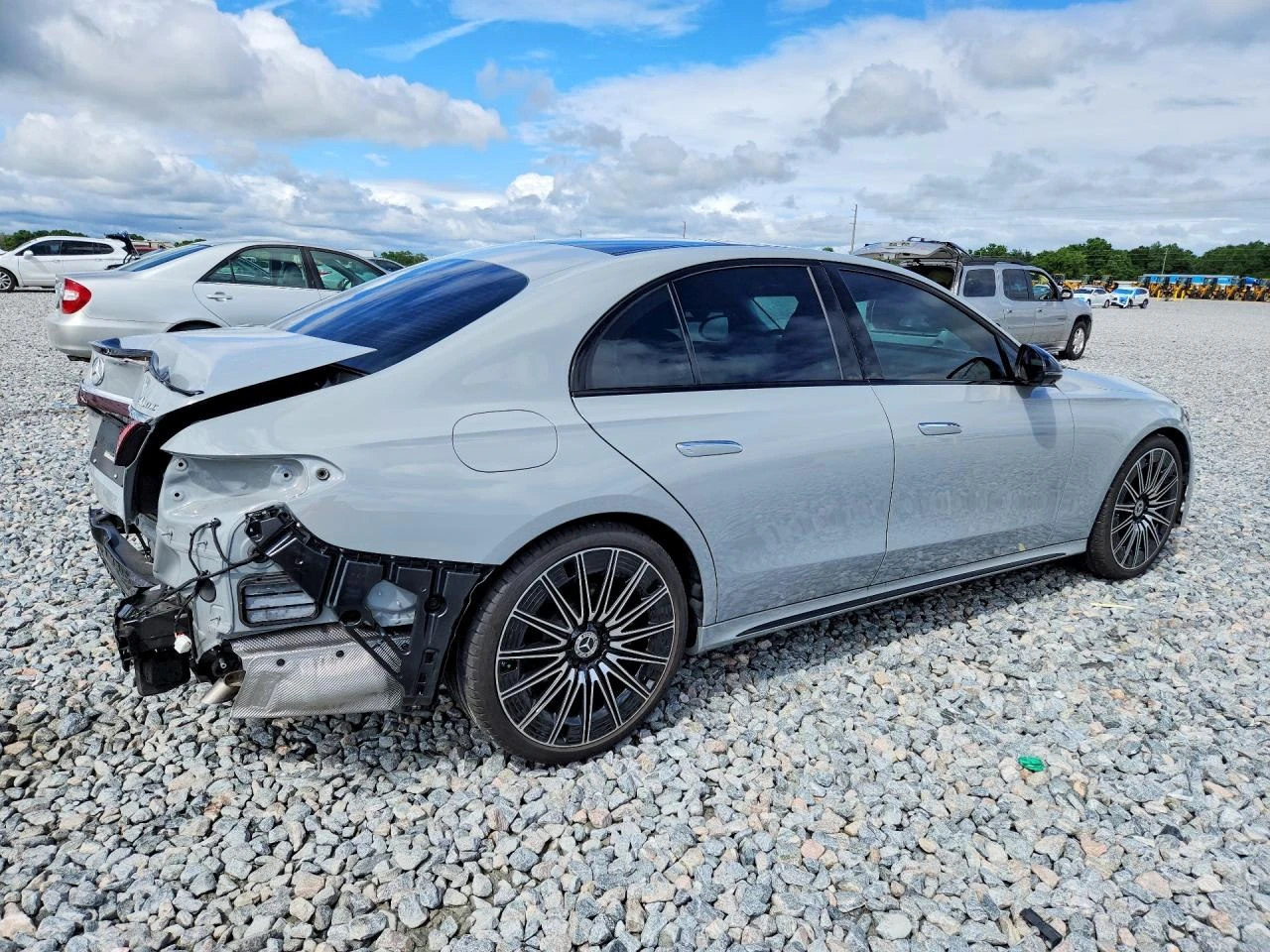 Mercedes-Benz E 350 2.0l 4Matic, снимка 3 - Автомобили и джипове - 54349229