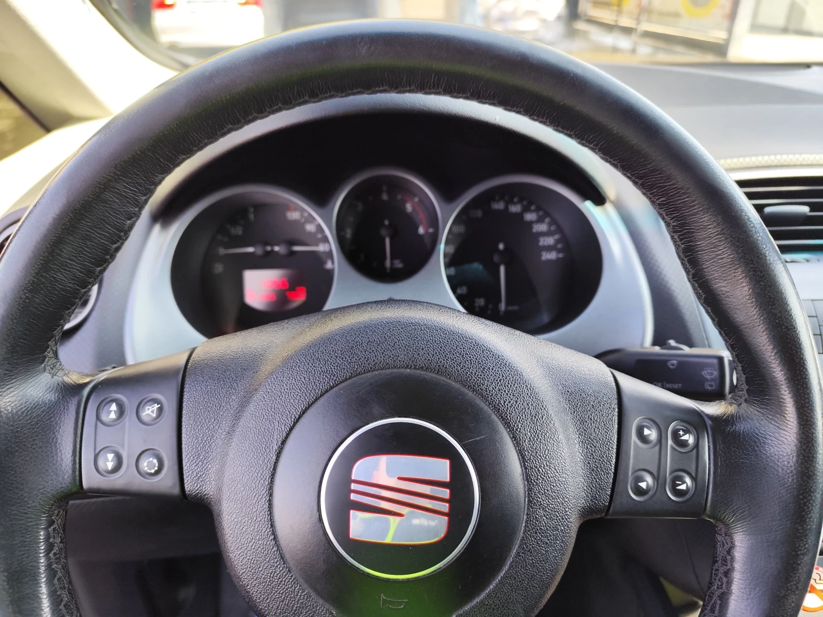 Seat Altea, снимка 5 - Автомобили и джипове - 54396561