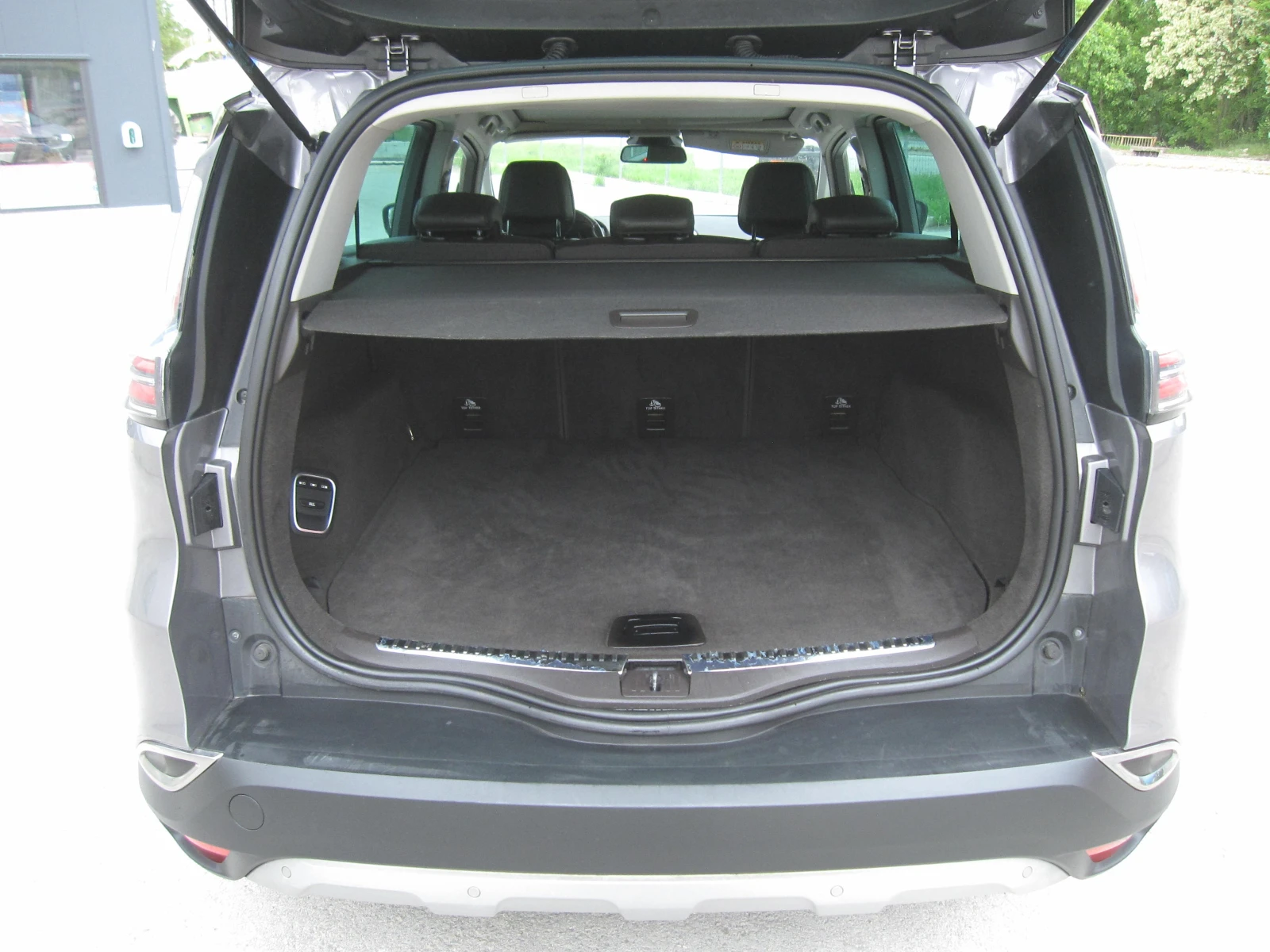 Renault Espace Автомат, 1, 6 d, 4Control, Кожа, NAVI, Камера, снимка 4 - Автомобили и джипове - 54574661