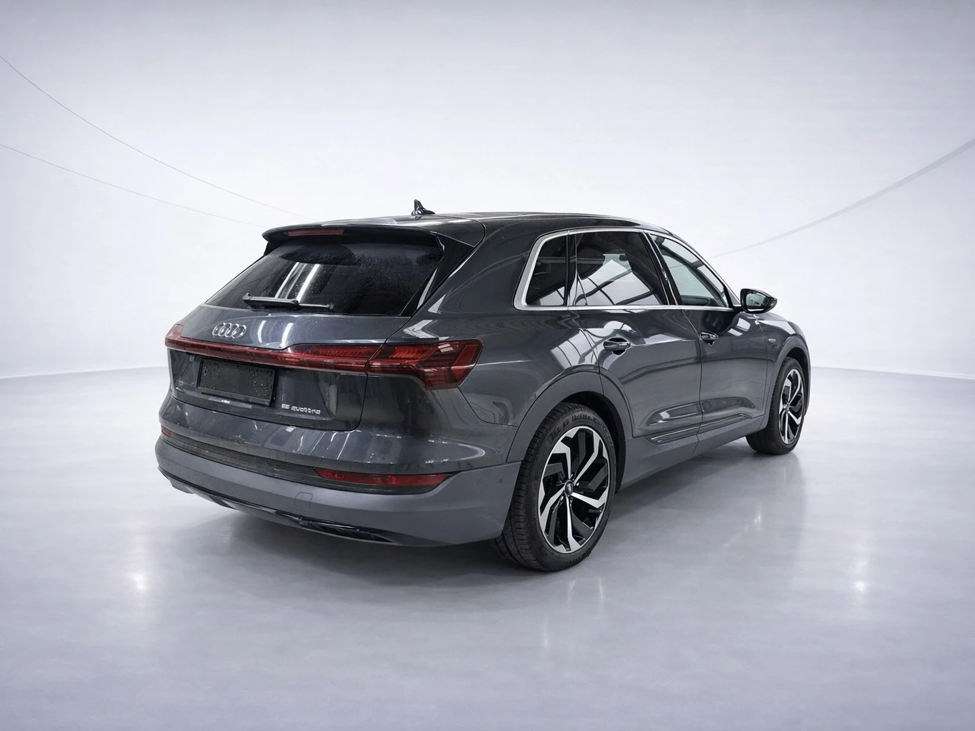 Audi E-Tron 55 S QUATTRO 95KW, снимка 2 - Автомобили и джипове - 54612624