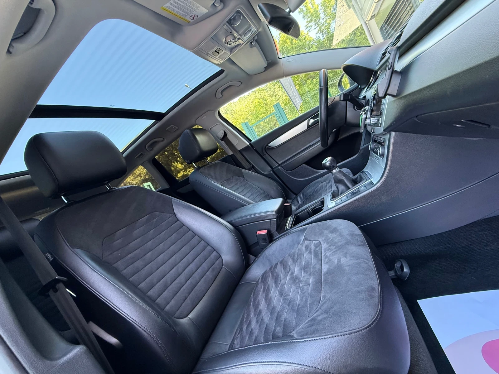 VW Passat 2.0TDI * Highline* LaneAssist* Distronic* , снимка 13 - Автомобили и джипове - 54726565