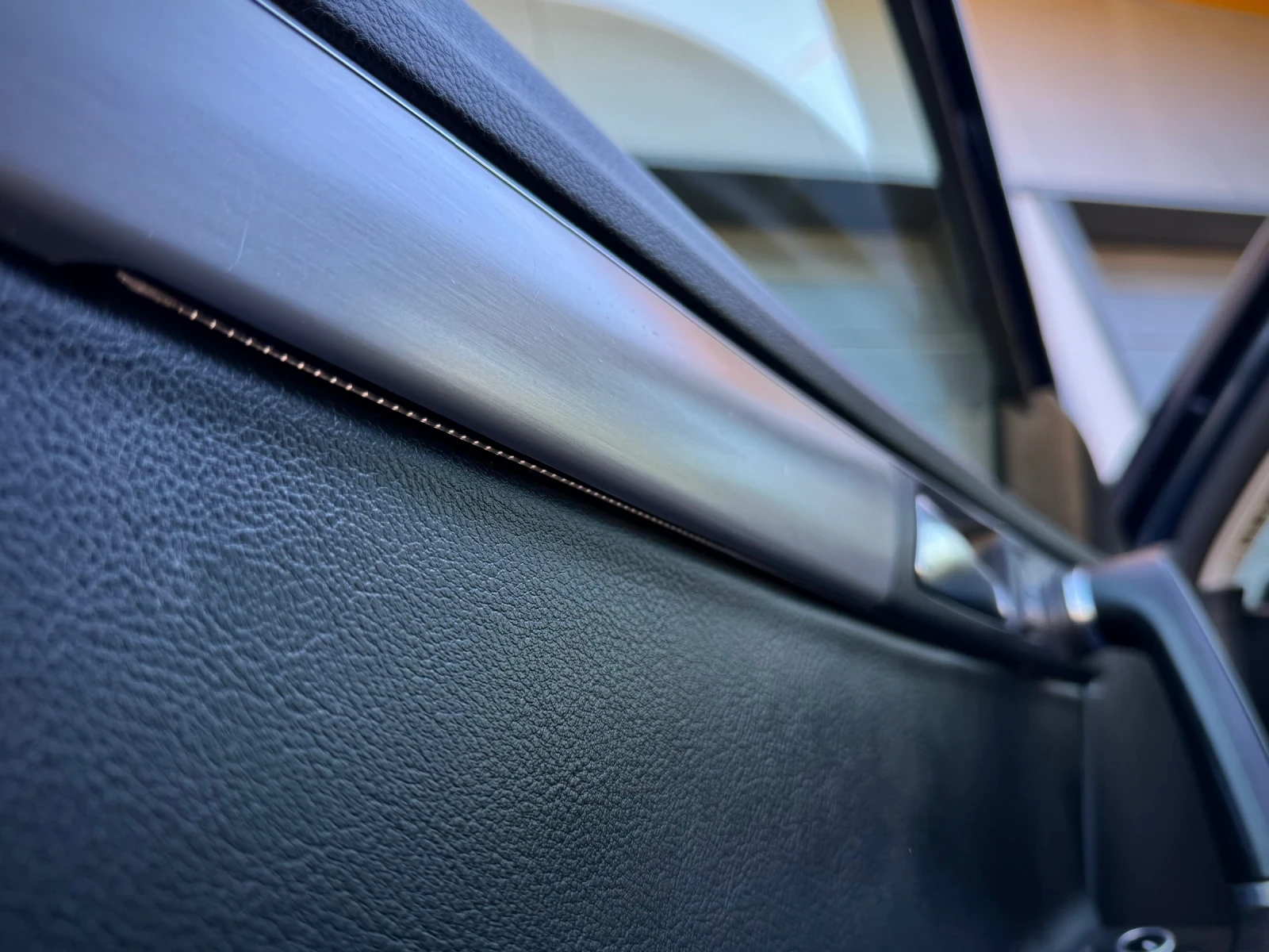 VW Passat 2.0TDI * Highline* LaneAssist* Distronic* , снимка 16 - Автомобили и джипове - 54726565