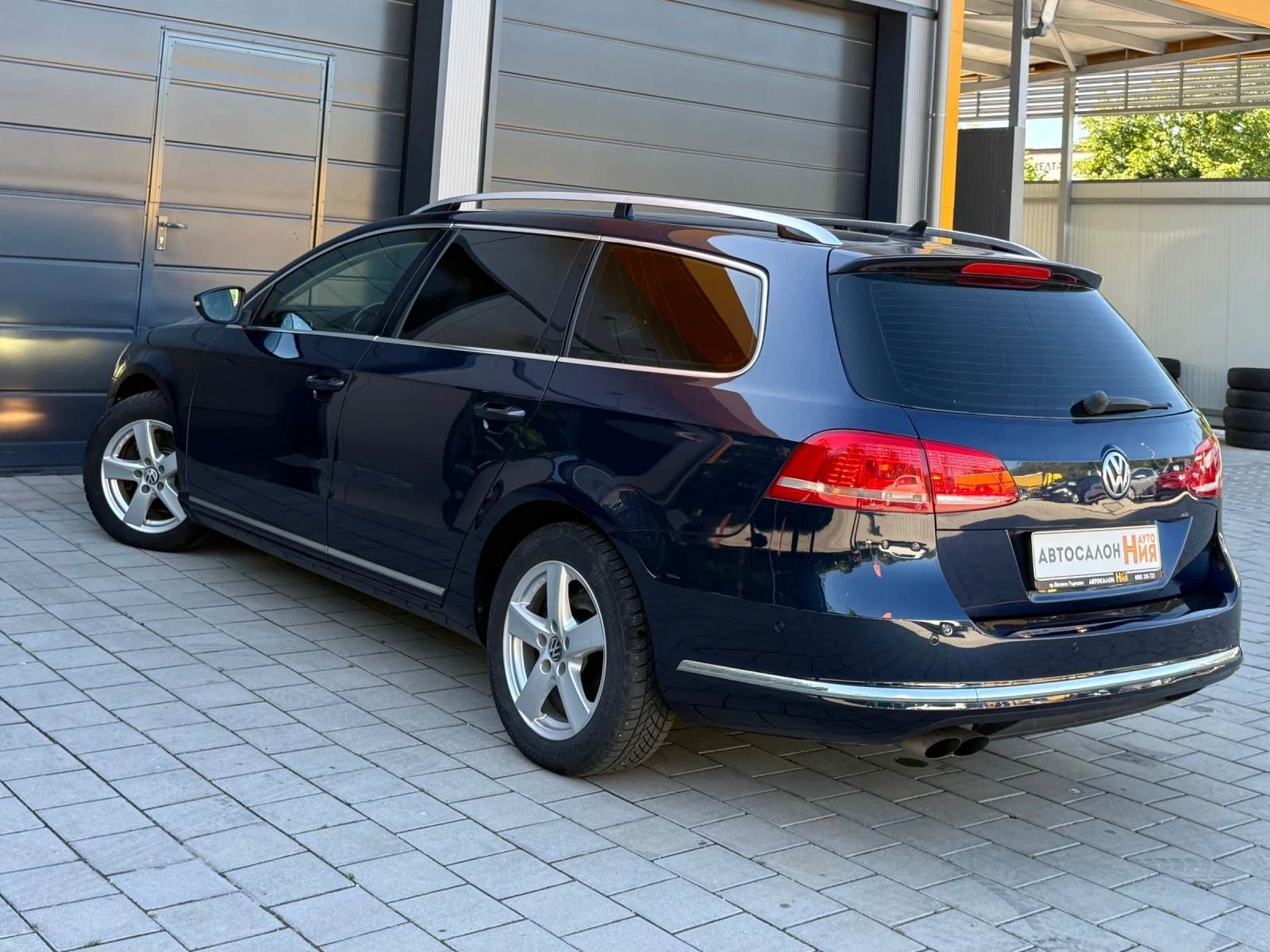VW Passat 2.0TDI * Highline* LaneAssist* Distronic* , снимка 5 - Автомобили и джипове - 54726565