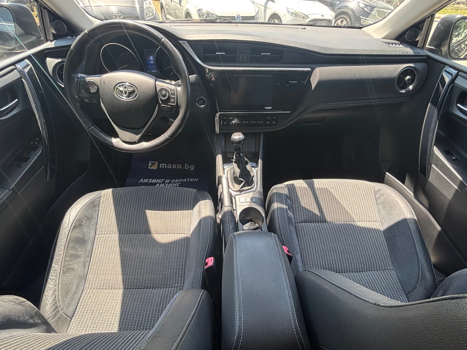 Toyota Auris 1.6 D4D, снимка 9 - Автомобили и джипове - 54941754