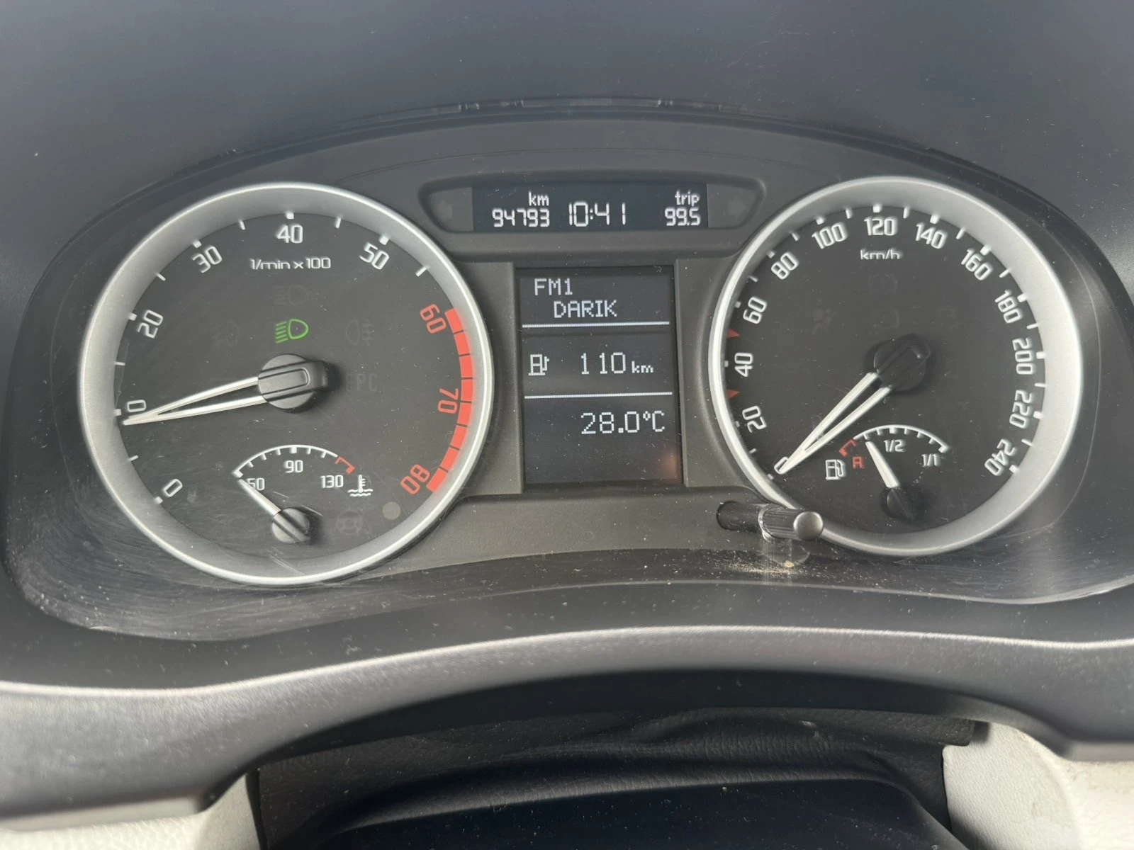 Skoda Roomster 1.2 I 94000 kм ЧИСТО НОВ, снимка 14 - Автомобили и джипове - 55159593