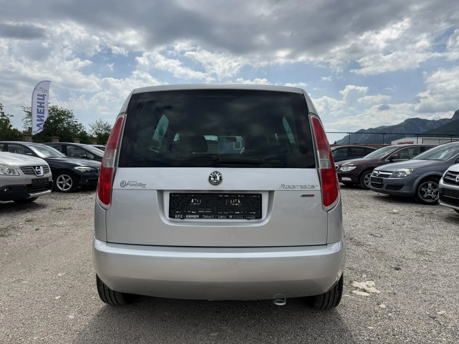 Skoda Roomster 1.2 I 94000 kм ЧИСТО НОВ, снимка 5 - Автомобили и джипове - 55159593