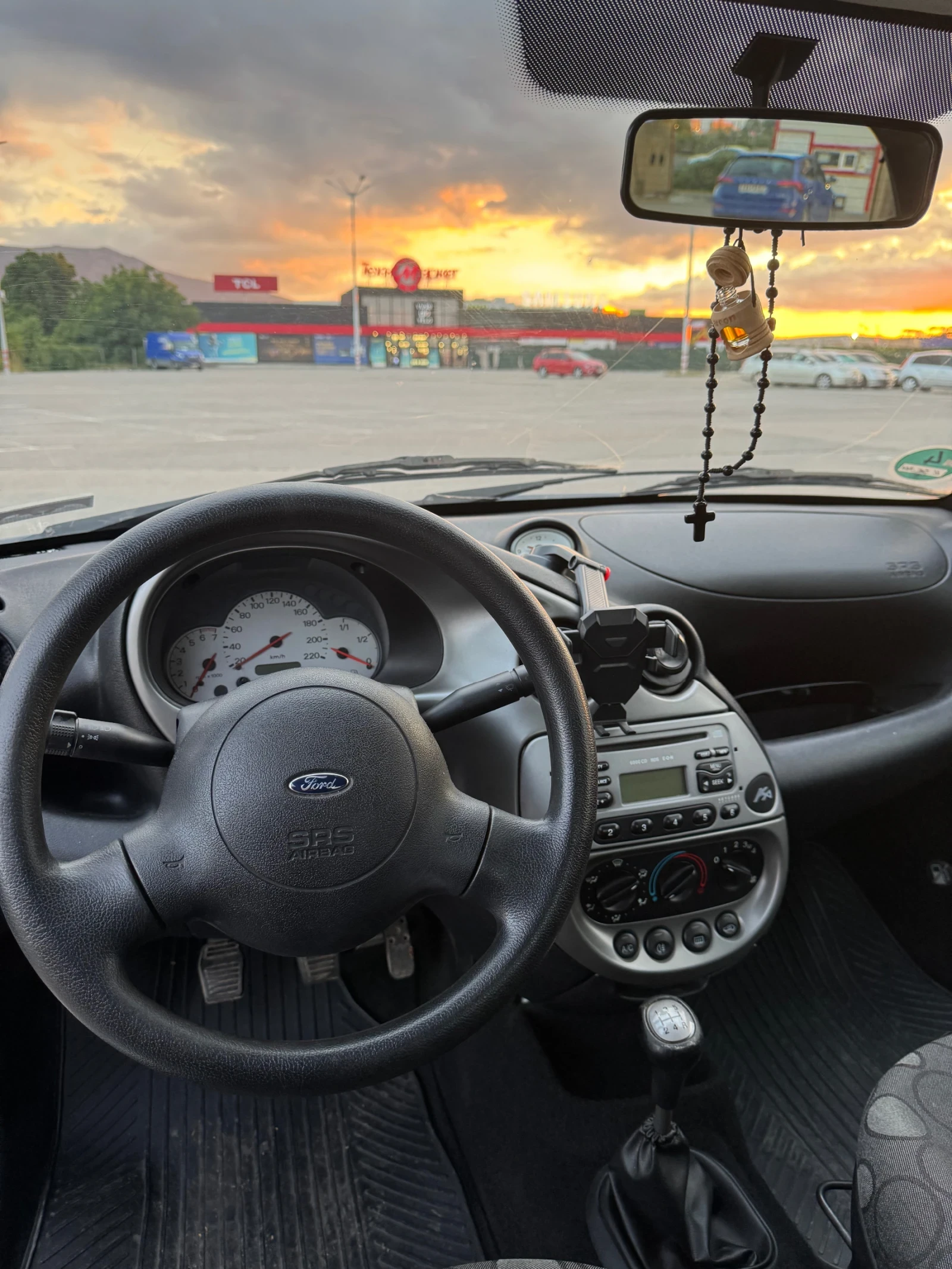 Ford Ka 1.3, снимка 10 - Автомобили и джипове - 55179919