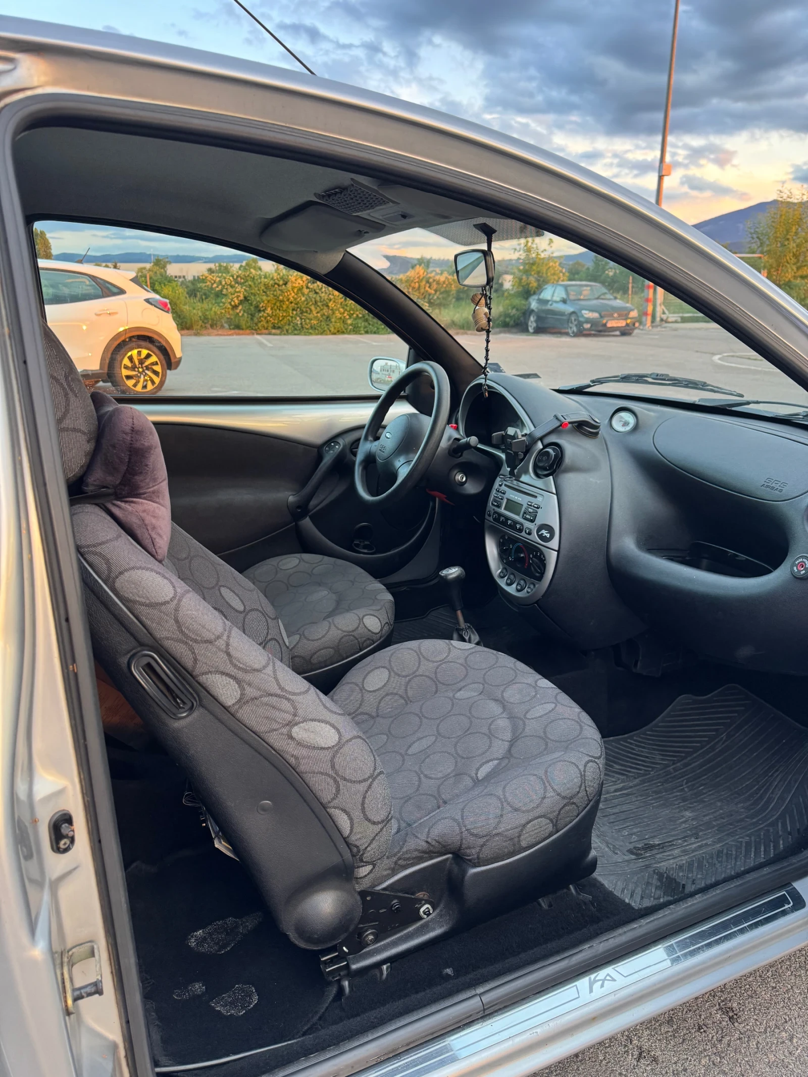 Ford Ka 1.3, снимка 6 - Автомобили и джипове - 55179919