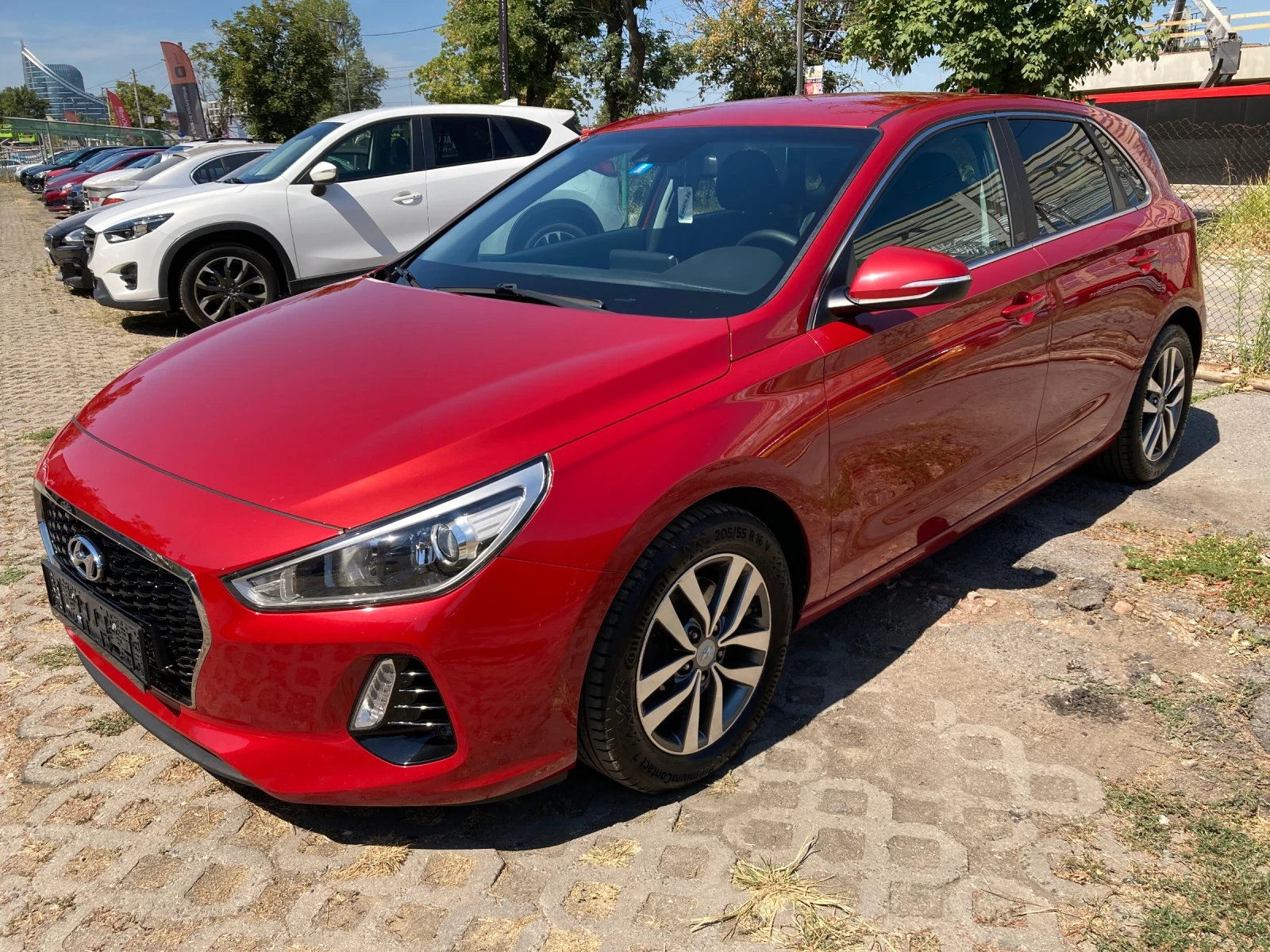 Hyundai I30 1.4TGDI, бензин, 140к.с., снимка 7 - Автомобили и джипове - 55736549