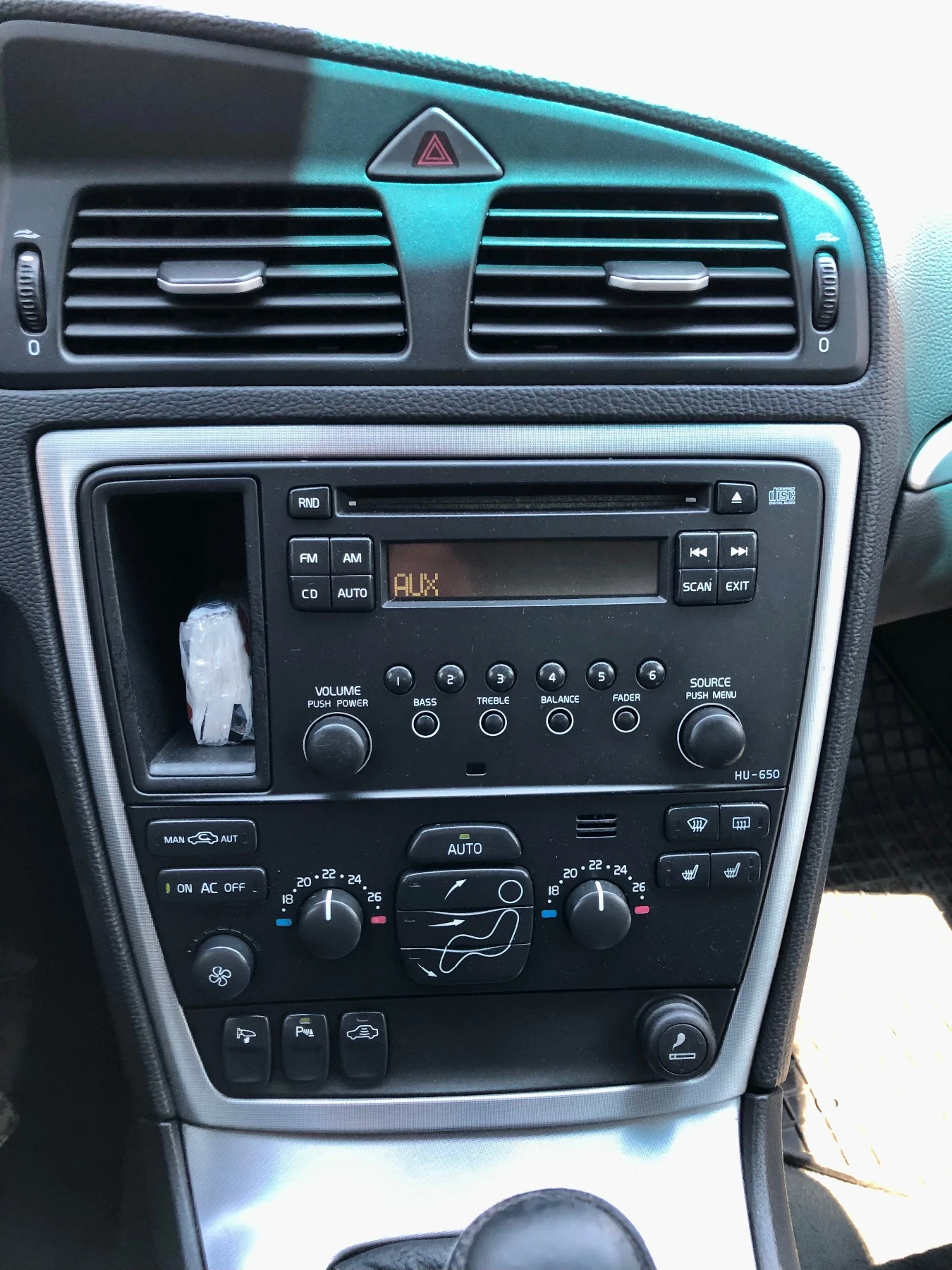 Volvo S60 2.4 D5, снимка 13 - Автомобили и джипове - 55873288