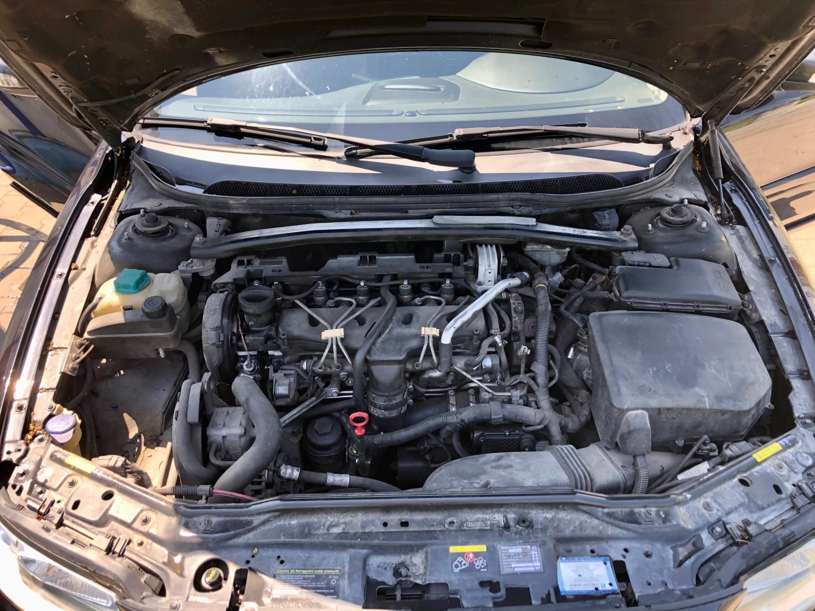 Volvo S60 2.4 D5, снимка 12 - Автомобили и джипове - 55873288