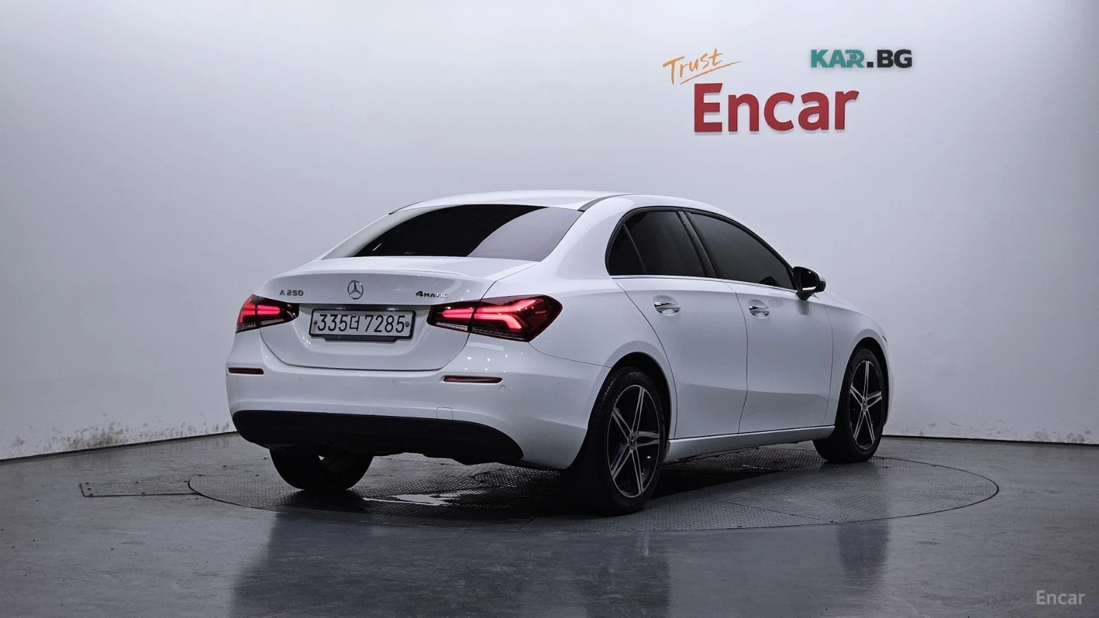 Mercedes-Benz A 250 4MATIC* КОЖА* ПОДГРЕВ* КАМЕРА* NAVI* KEYLESS* , снимка 2 - Автомобили и джипове - 55898384