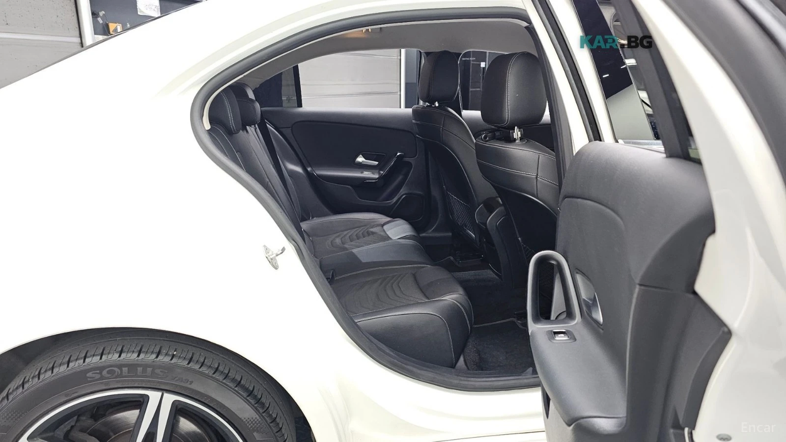 Mercedes-Benz A 250 4MATIC* КОЖА* ПОДГРЕВ* КАМЕРА* NAVI* KEYLESS* , снимка 11 - Автомобили и джипове - 55898384