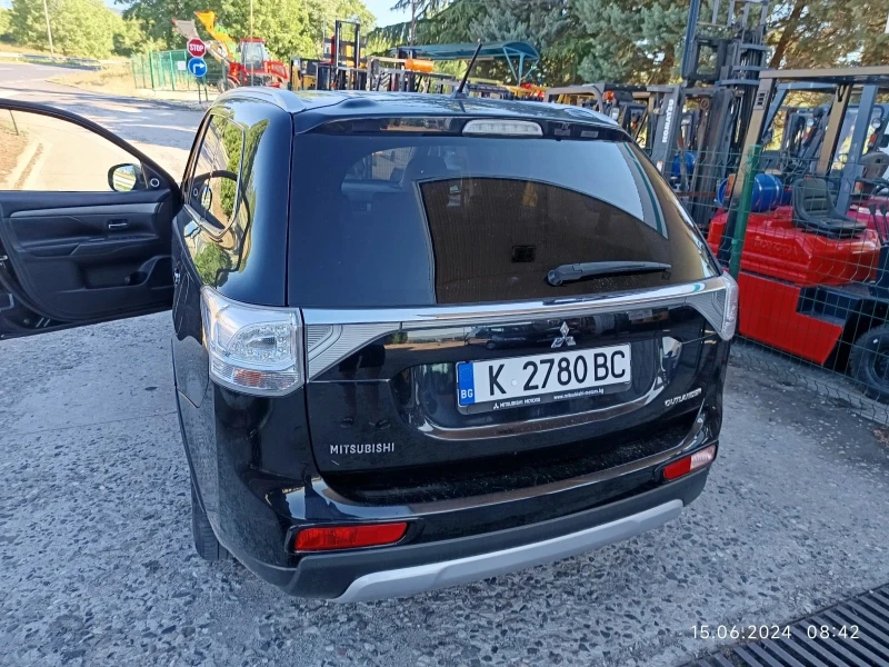 Mitsubishi Outlander първи собственник, снимка 11 - Автомобили и джипове - 47463213