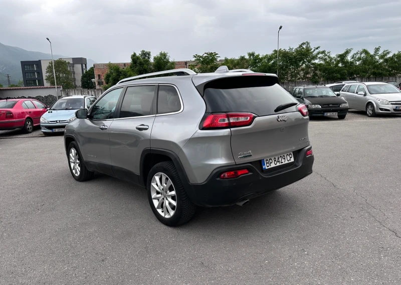 Jeep Cherokee 2.0M-JET - УНИКАТ, снимка 7 - Автомобили и джипове - 50466721