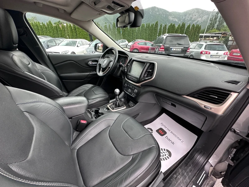 Jeep Cherokee 2.0M-JET - УНИКАТ, снимка 10 - Автомобили и джипове - 50466721
