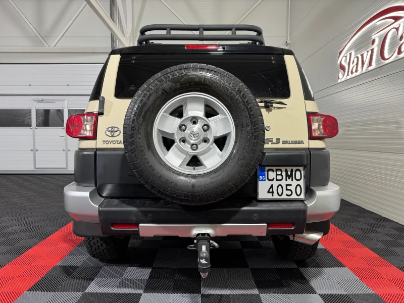 Toyota Fj cruiser 4.0 i 4WD/ АУТО/ ТЕГЛИЧ/ БЛОКАЖ НА ДИФЕРЕНЦИАЛА , снимка 5 - Автомобили и джипове - 50897950