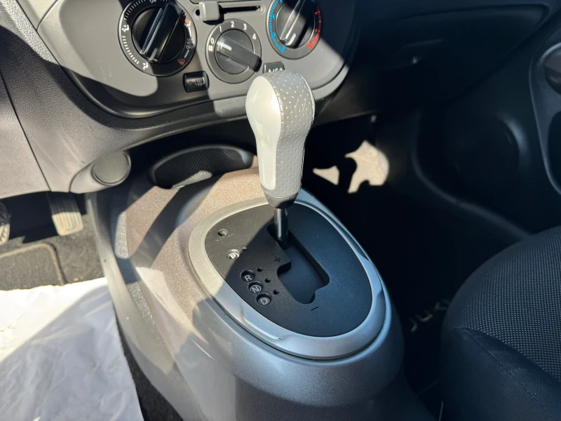 Nissan Juke, снимка 8 - Автомобили и джипове - 51589325