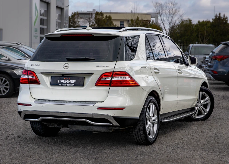 Mercedes-Benz ML 350 УНИКАЛЕН! BlueTEC-FullLED-4Matic!, снимка 4 - Автомобили и джипове - 53524005