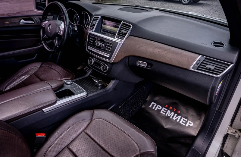 Mercedes-Benz ML 350 УНИКАЛЕН! BlueTEC-FullLED-4Matic!, снимка 9 - Автомобили и джипове - 53524005