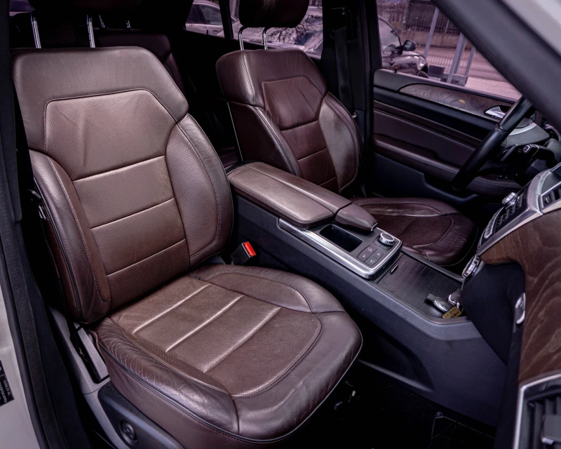 Mercedes-Benz ML 350 УНИКАЛЕН! BlueTEC-FullLED-4Matic!, снимка 11 - Автомобили и джипове - 53524005