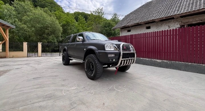 Mitsubishi L200 2.5, снимка 2 - Автомобили и джипове - 54889014
