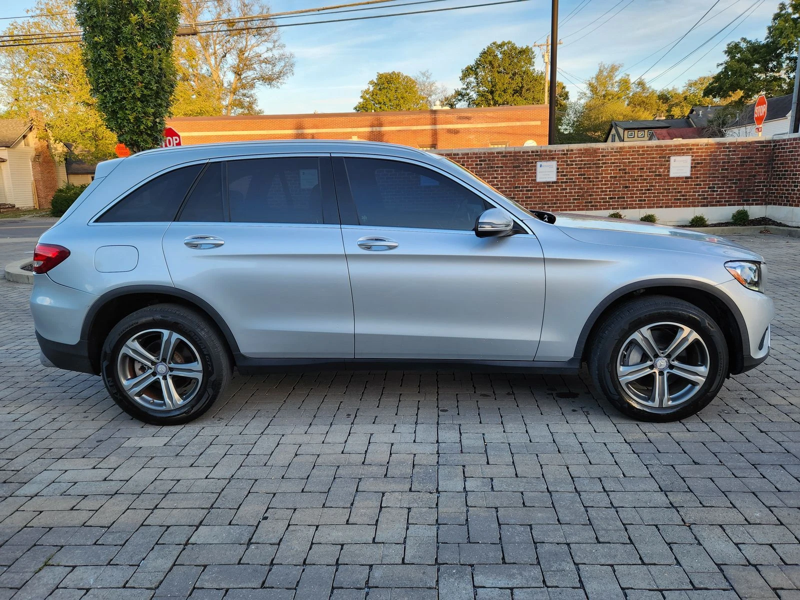 Mercedes-Benz GLC 300 Крайна цена! - изображение 3