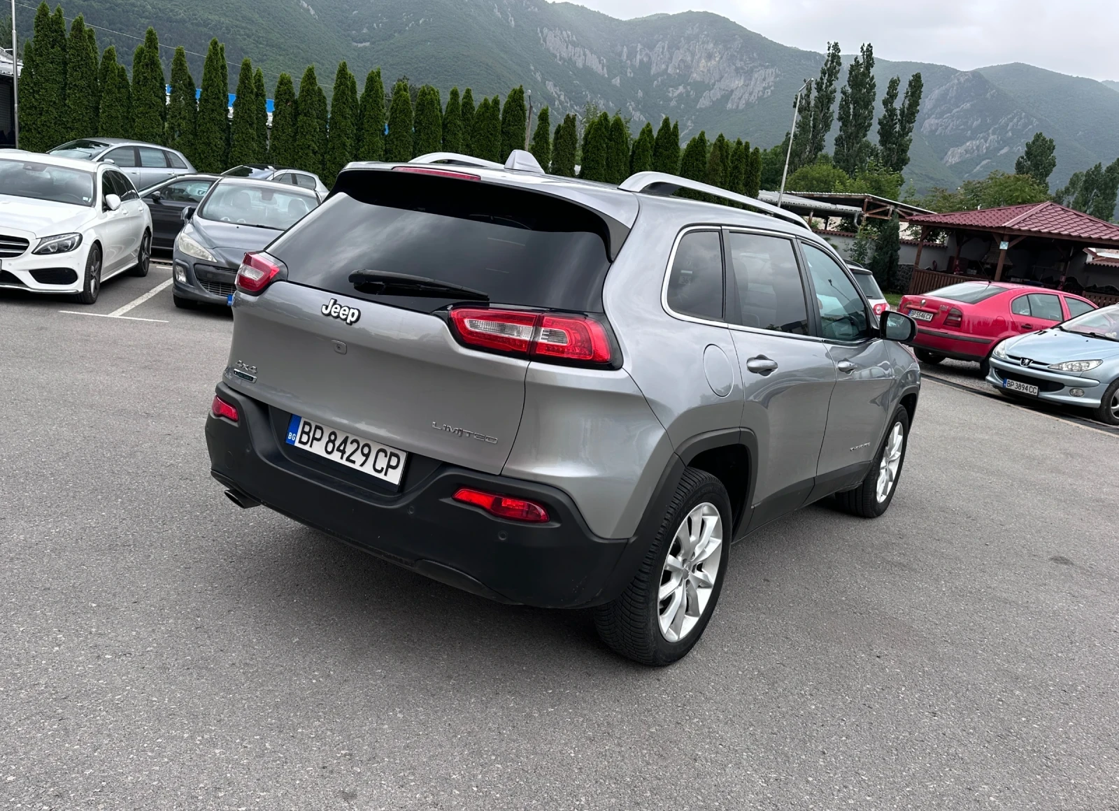 Jeep Cherokee 2.0M-JET - УНИКАТ - изображение 5