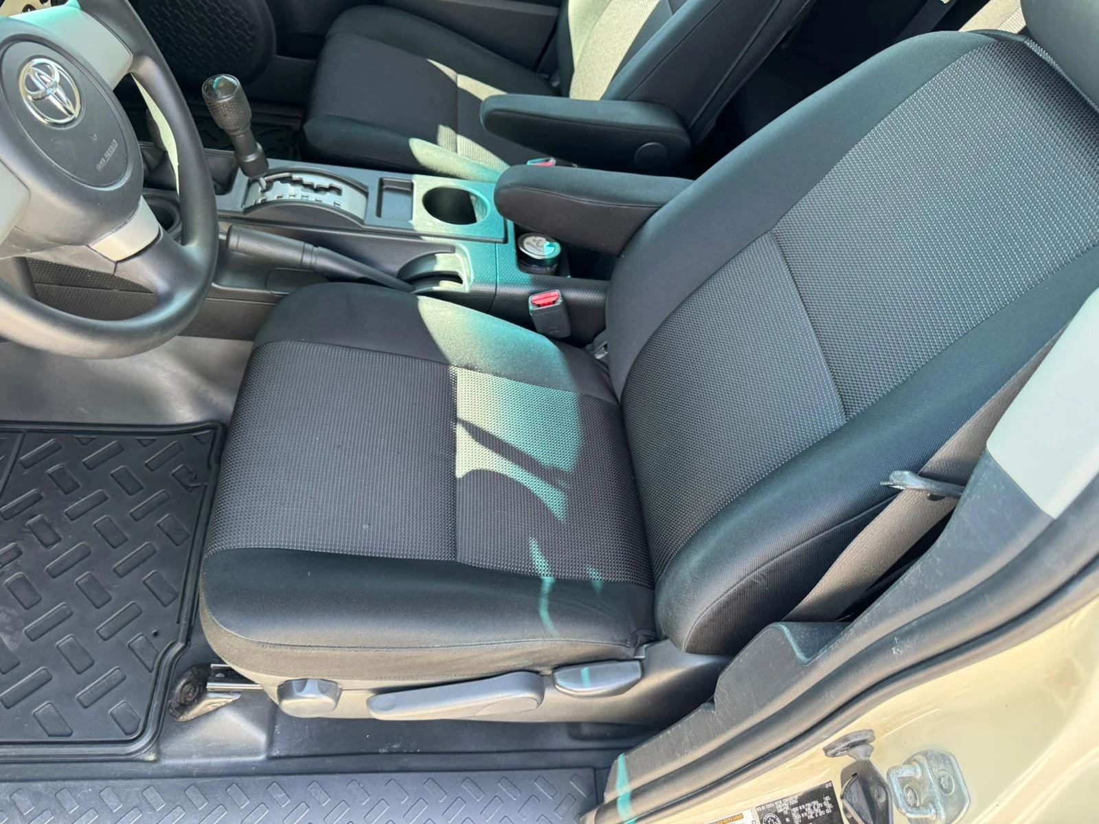 Toyota Fj cruiser 4.0 i 4WD/ / /     | Mobile.bg   13