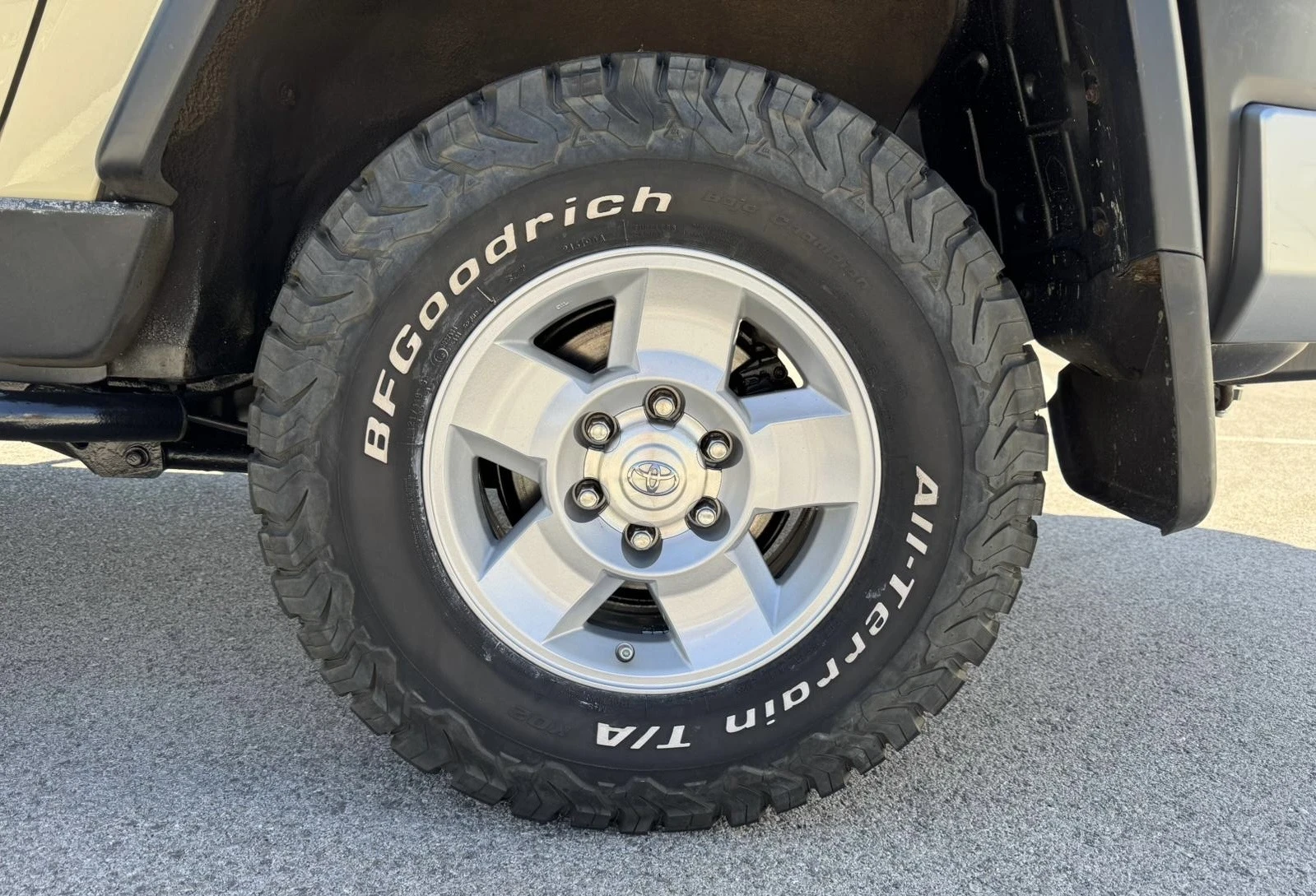 Toyota Fj cruiser 4.0 i 4WD/ / /     | Mobile.bg   16