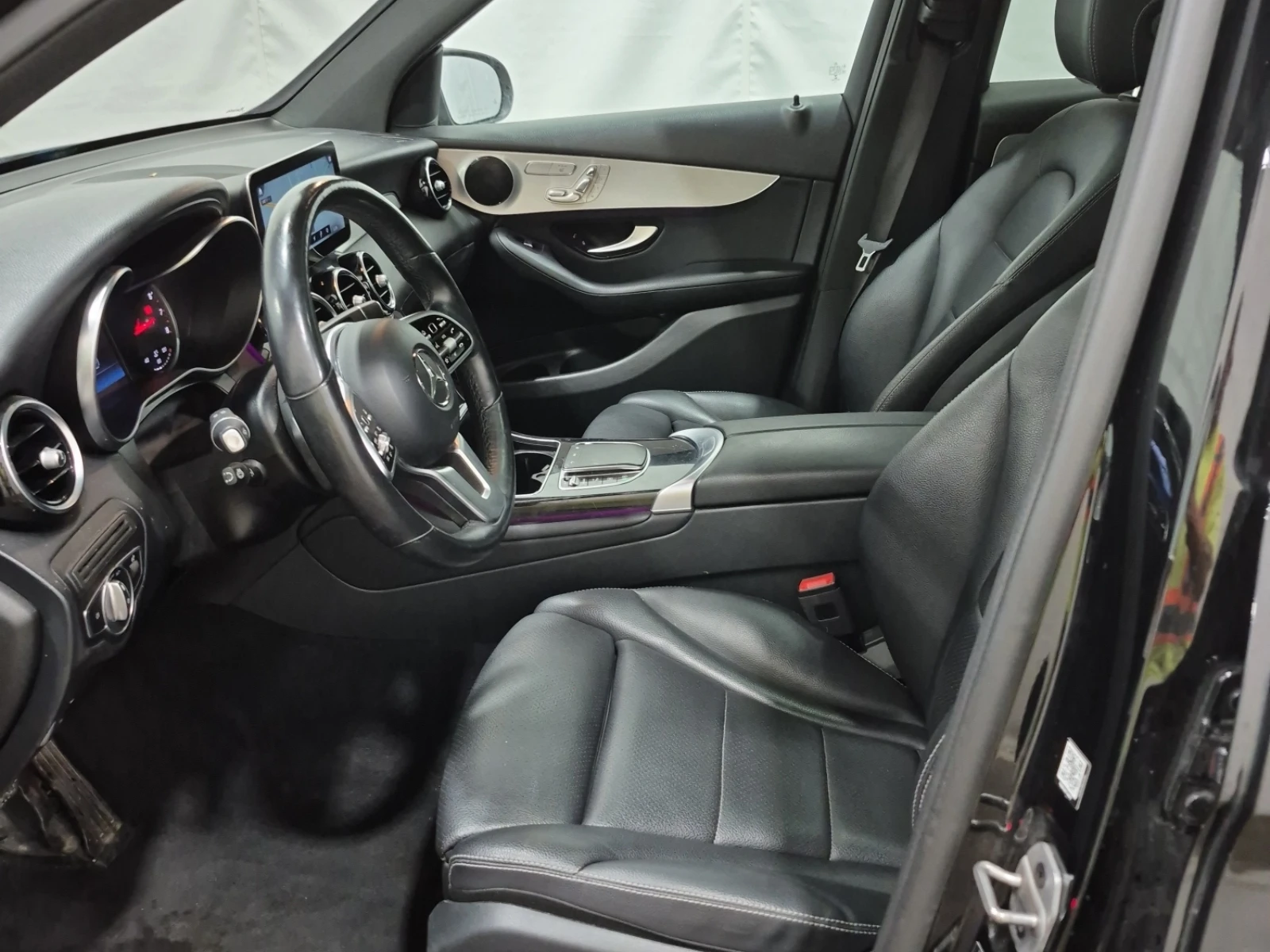 Mercedes-Benz GLC 300 * 4MATIC * CARFAX * БЕЗ ПЪРВОНАЧАЛНА ВНОСКА - изображение 7