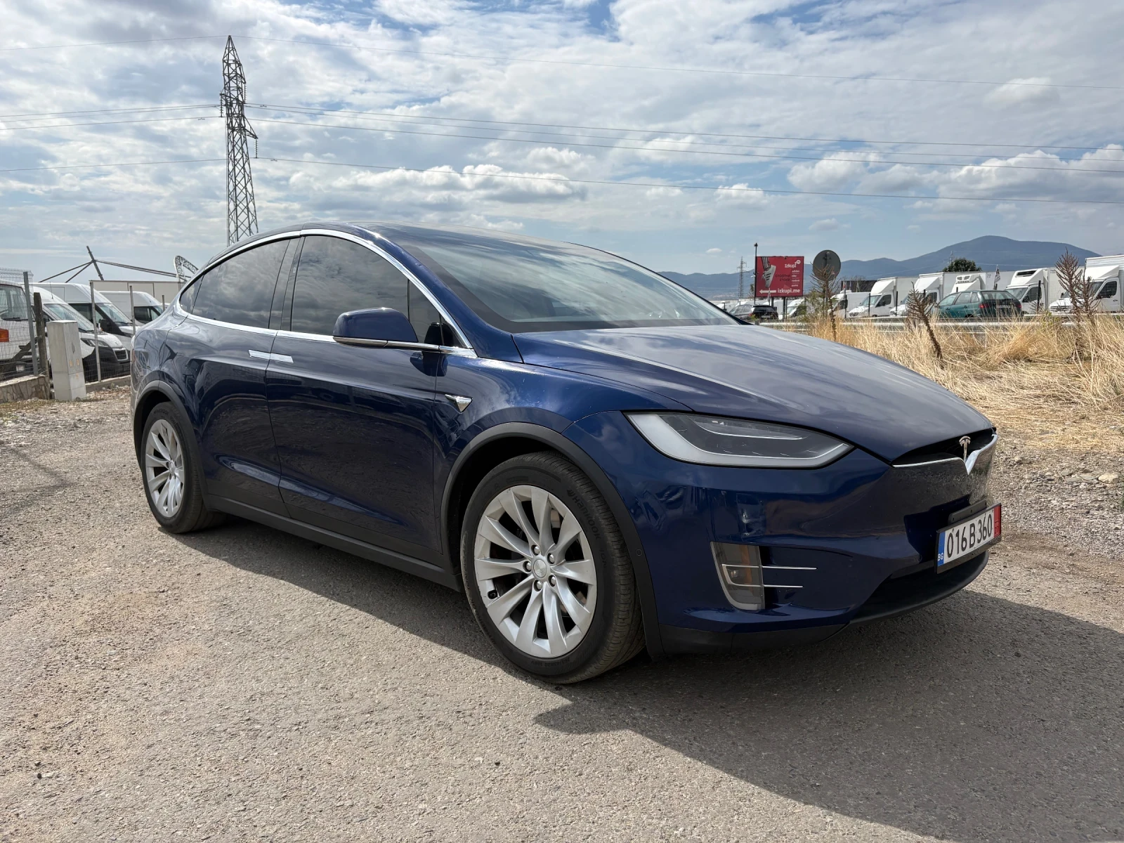 Tesla Model X 75 D - изображение 3