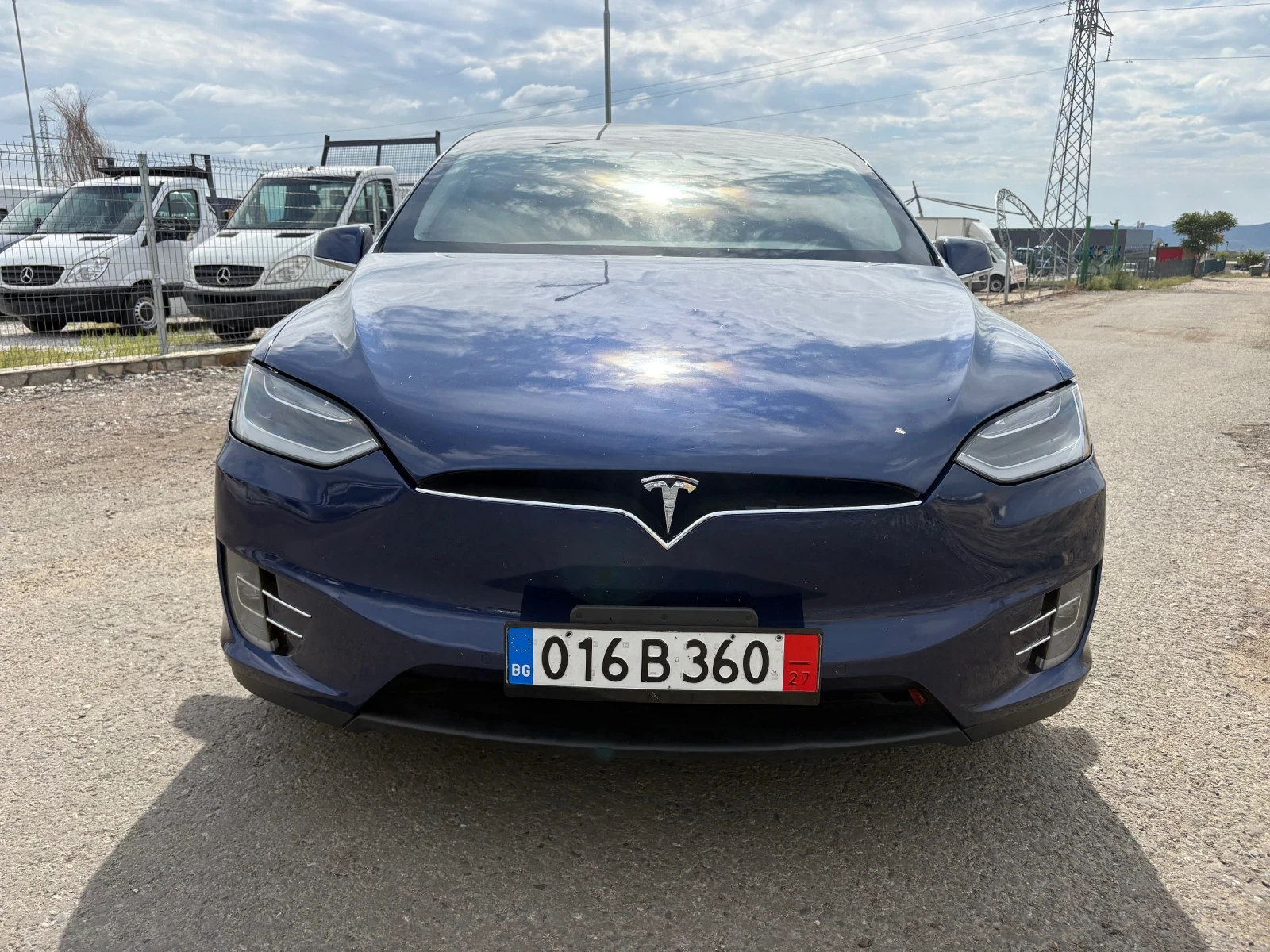 Tesla Model X 75 D - изображение 2