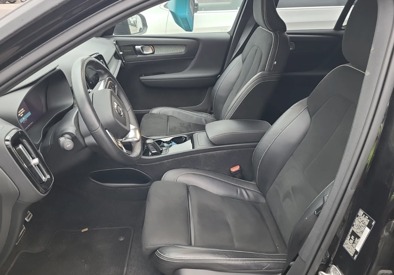 Volvo XC40 Recharge Pure Electric ULTIMATE - изображение 5