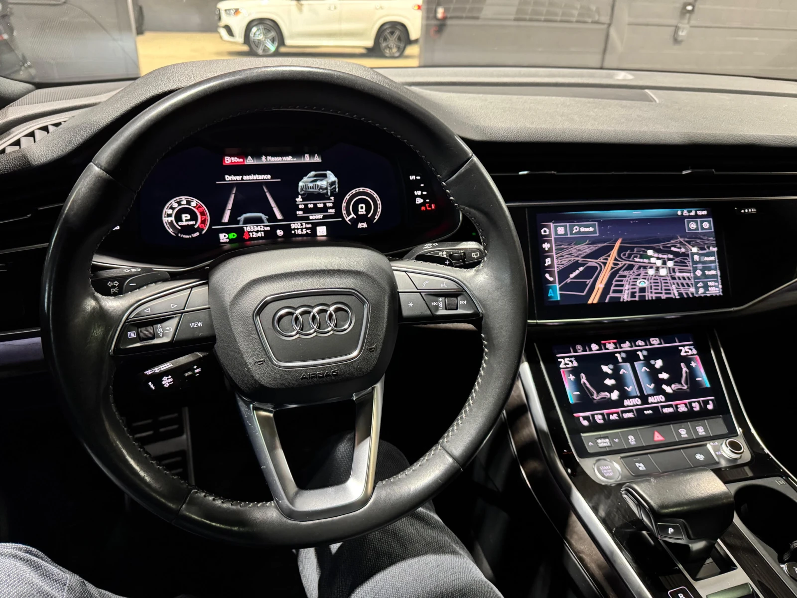 Audi Q8 BLACK OPTIC* S-LINE* B&O* DISTRONIK* PANO* ������� | Mobile.bg � ����������� 8