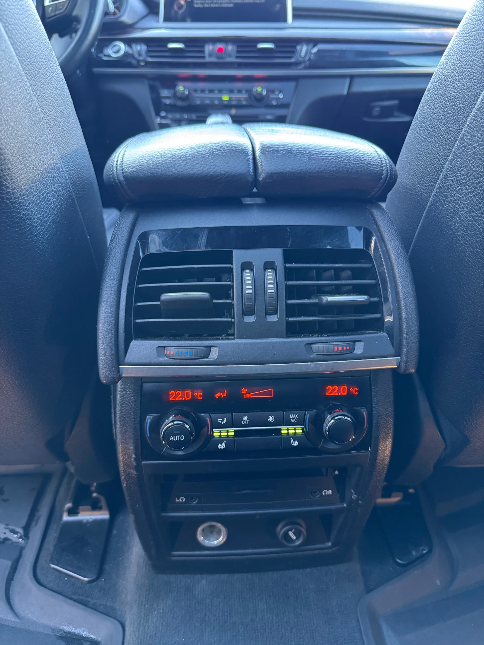 BMW X5 4.4V8 фейс 450кс 177 000км FULL, снимка 10 - Автомобили и джипове - 53987902