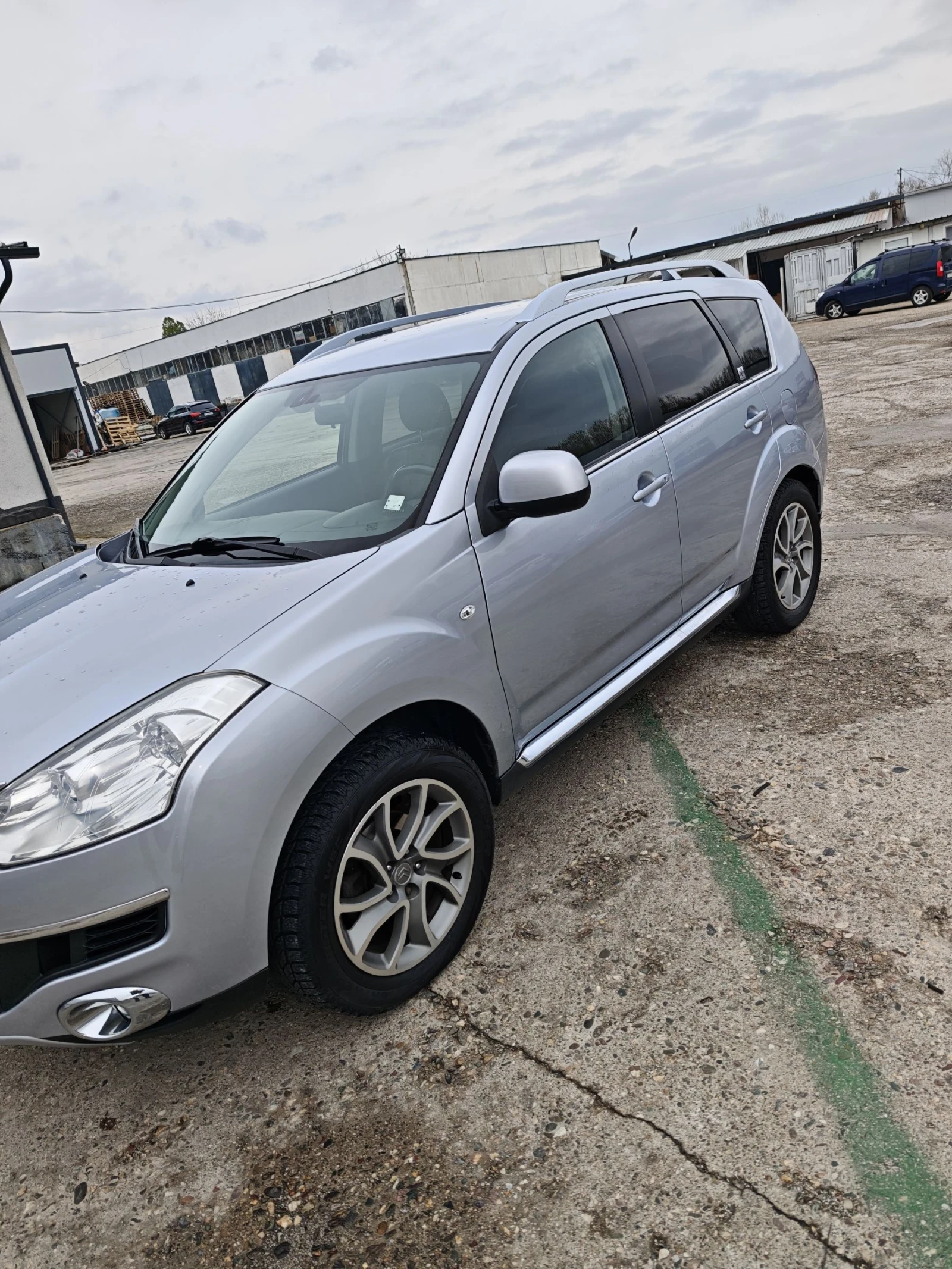 Citroen C-Crosser, снимка 3 - Автомобили и джипове - 54051413