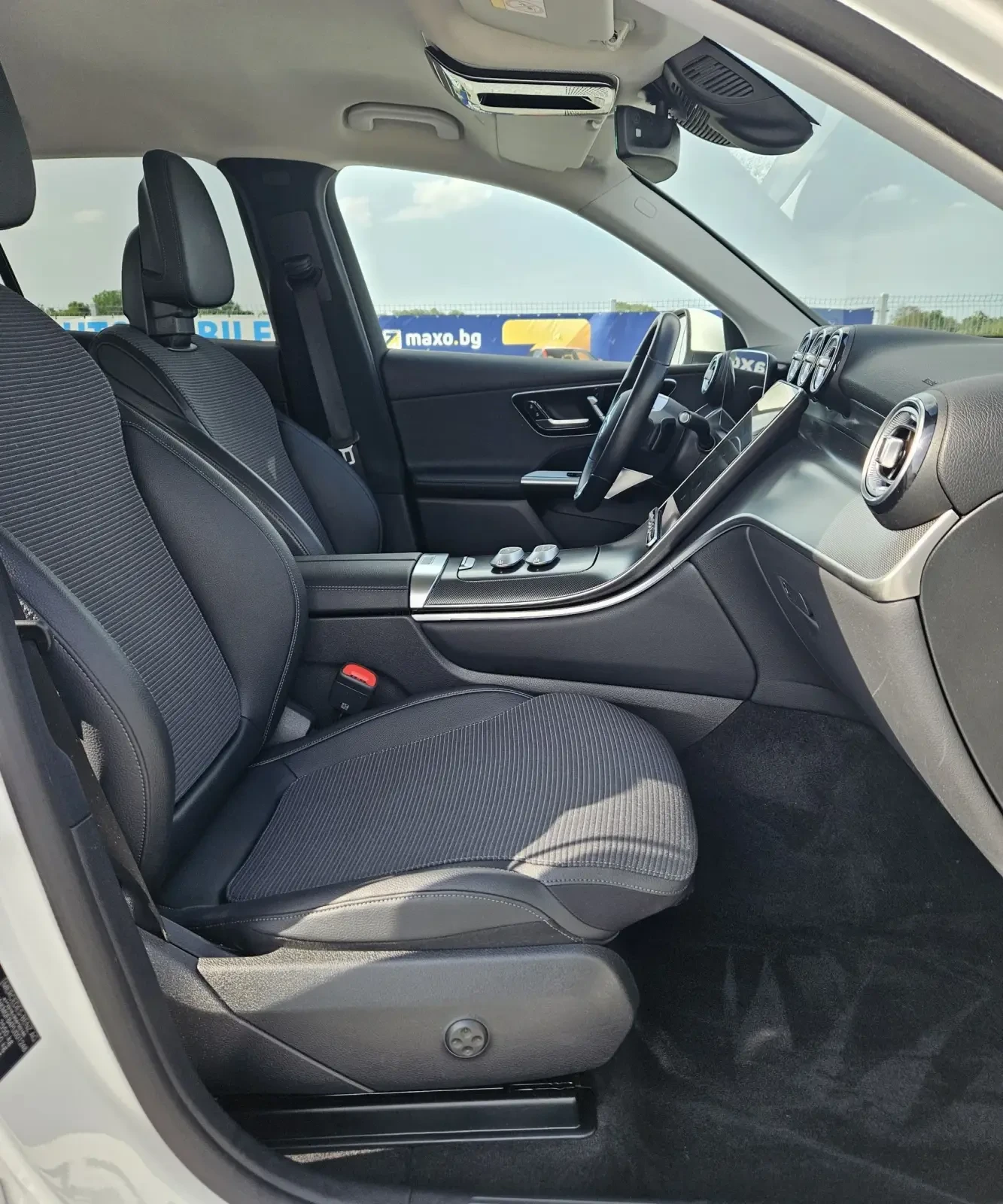 Mercedes-Benz GLC 220, снимка 9 - Автомобили и джипове - 54285534