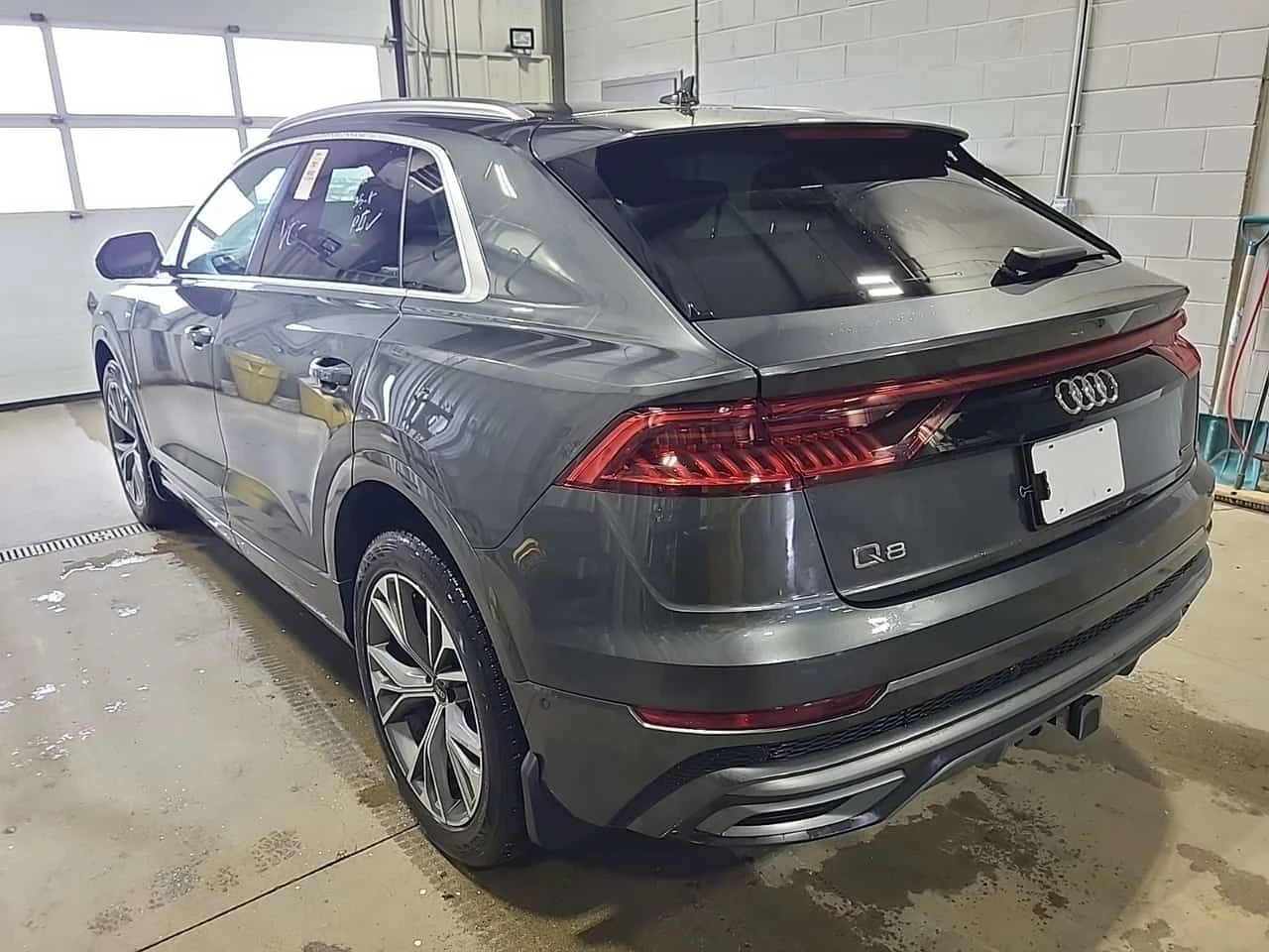 Audi Q8 PROGRESSIV| DISTRONIC| 360| PANO| 2 КЛЮЧА| CARFAX, снимка 6 - Автомобили и джипове - 54622417