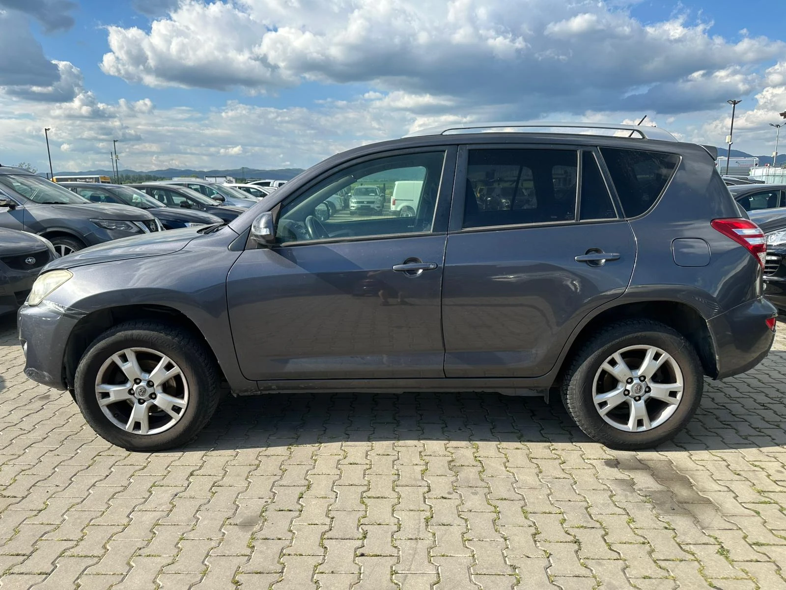 Toyota Rav4 / 2.2D / 150HP / ЗА ДЮЗА /, снимка 2 - Автомобили и джипове - 54643404
