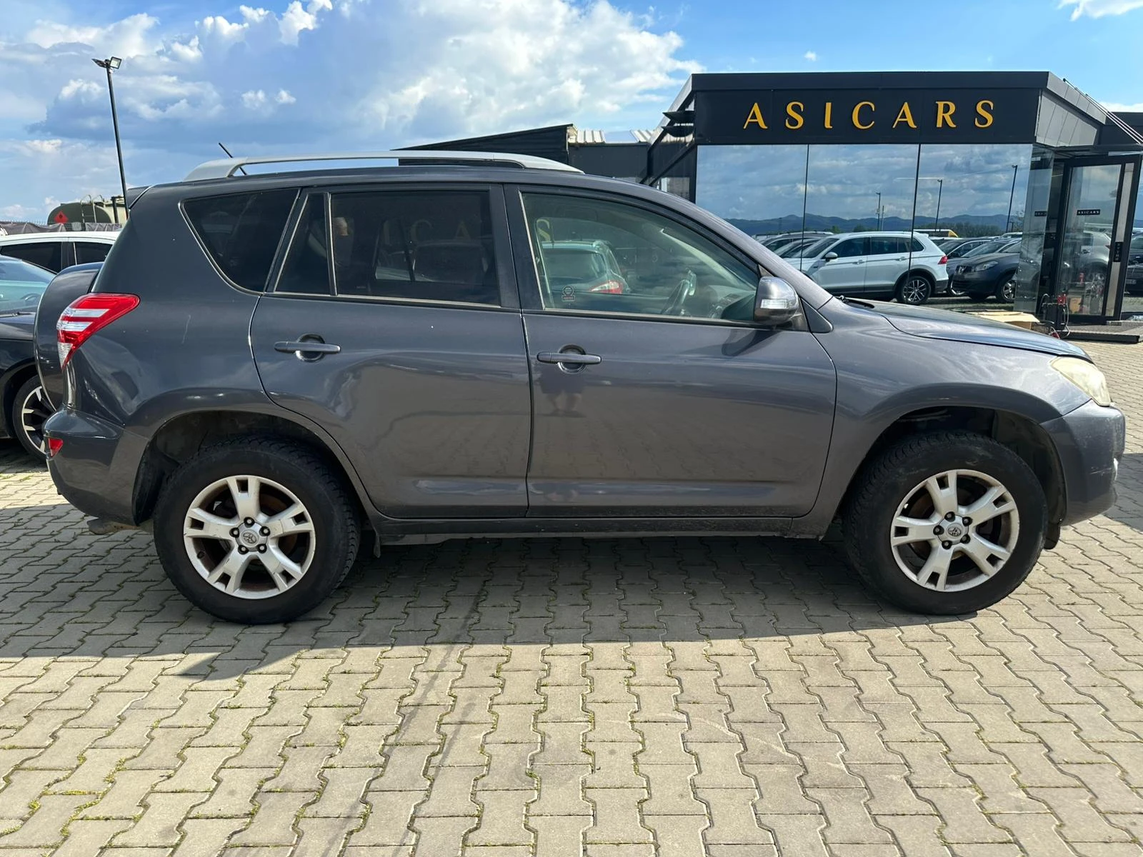 Toyota Rav4 / 2.2D / 150HP / ЗА ДЮЗА /, снимка 6 - Автомобили и джипове - 54643404