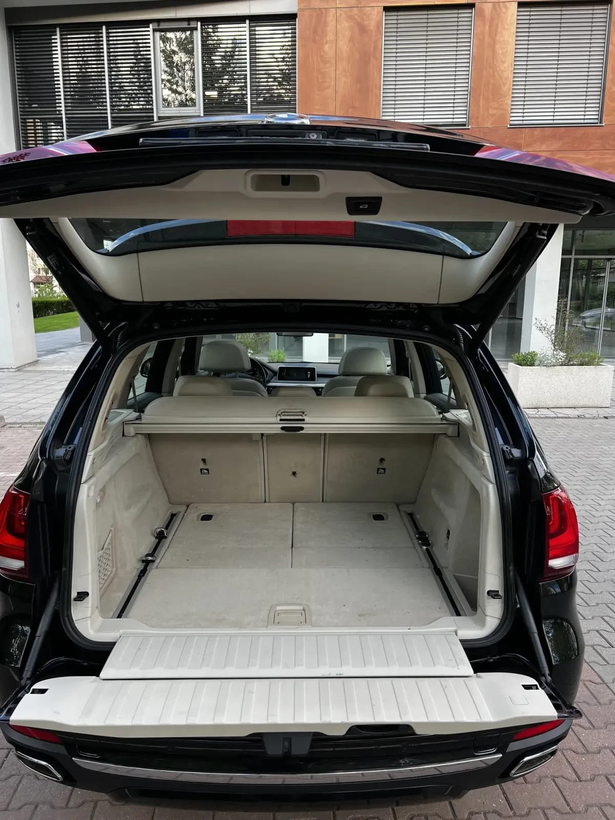 BMW X5 Xdrive от BMW България, снимка 16 - Автомобили и джипове - 54651592