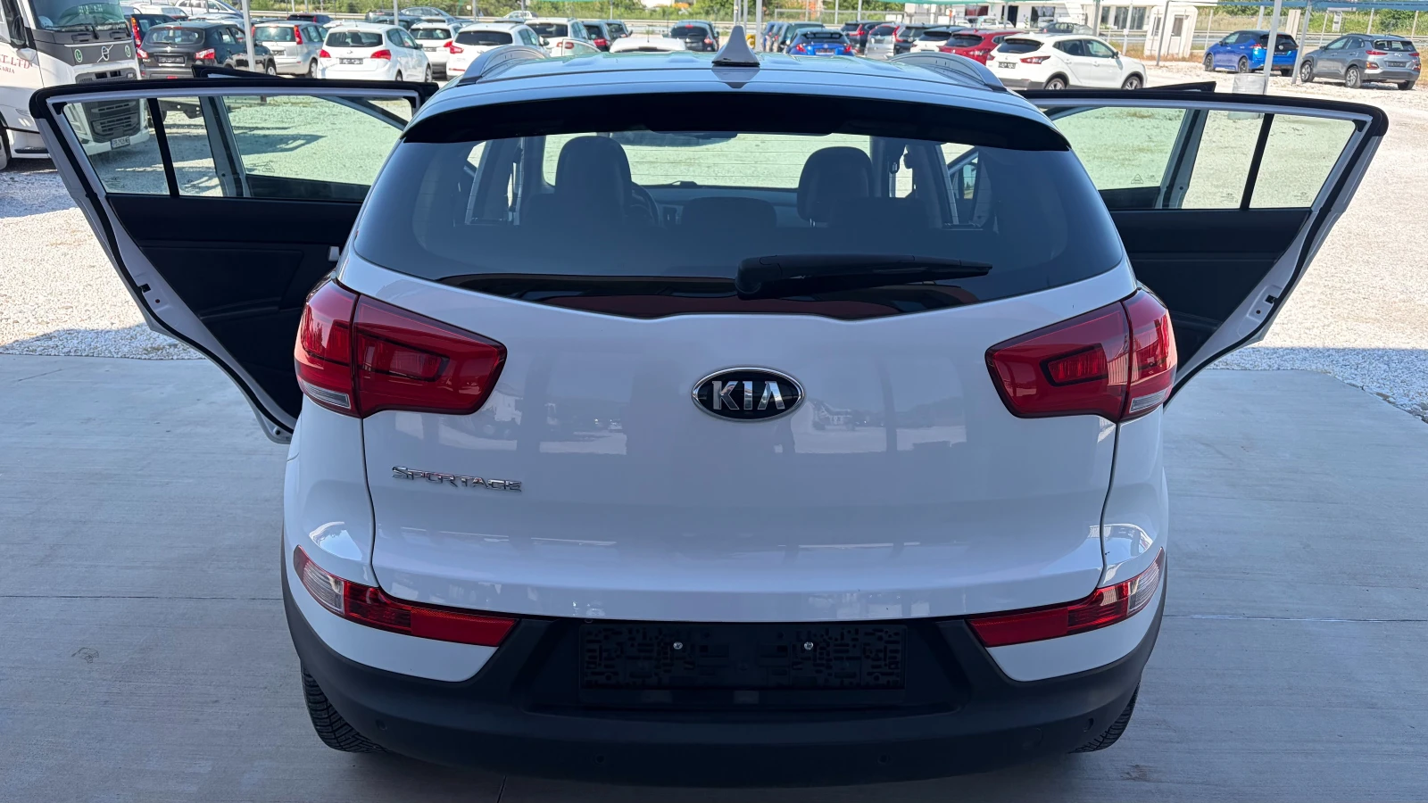 Kia Sportage 1.6 GDI, снимка 5 - Автомобили и джипове - 54819395
