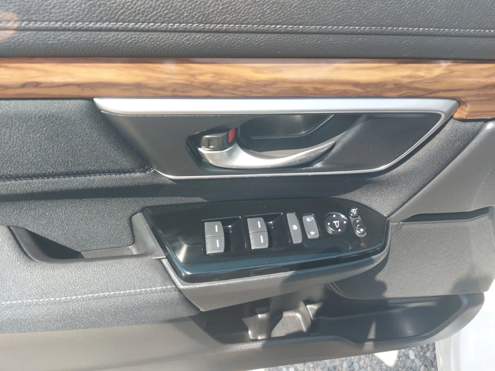 Honda Cr-v 2.0 hybrid.Led.Kamera.Navi, снимка 15 - Автомобили и джипове - 54940213