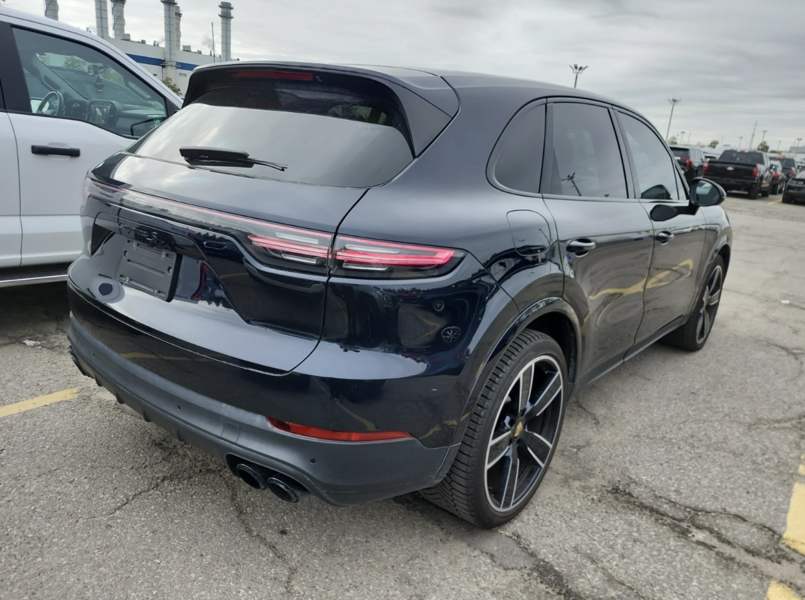 Porsche Cayenne 2020 Porsche Cayenne S, снимка 3 - Автомобили и джипове - 56325191